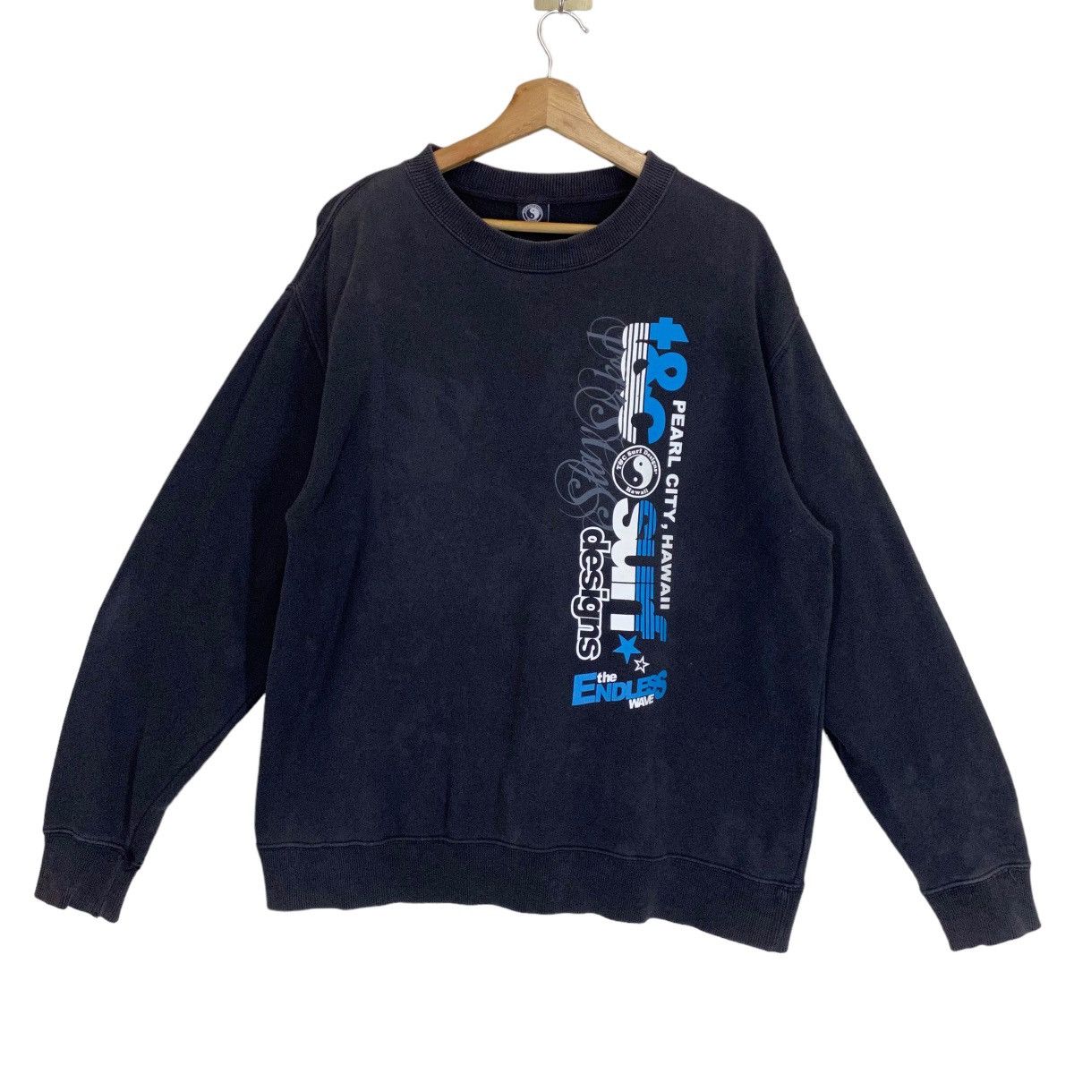 Japanese Brand × Vintage Vintage 90s T&C Surf Big Logo Sweatshirts Size L Size US L / EU 52-54 / 3 - 1 Thumbnail