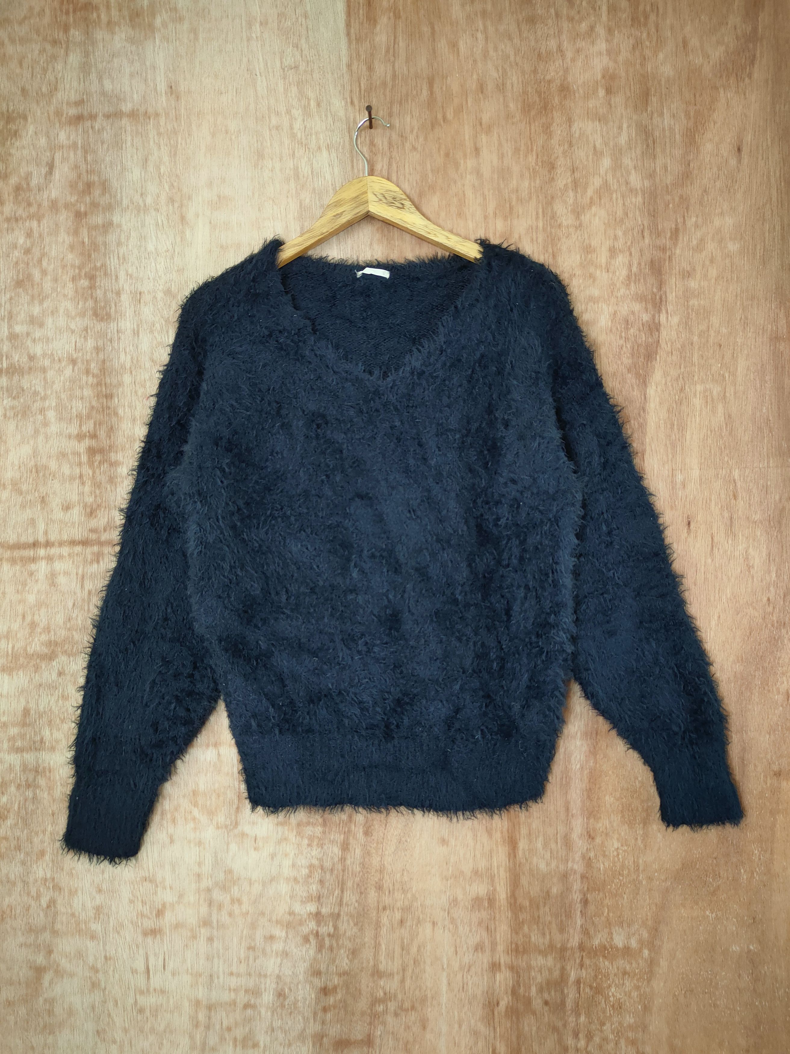 image of Aran Isles Knitwear x Vintage Gu Shaggy Mohair Knitwear Japan Soft Fur 46-523 in Black, Women's (Si