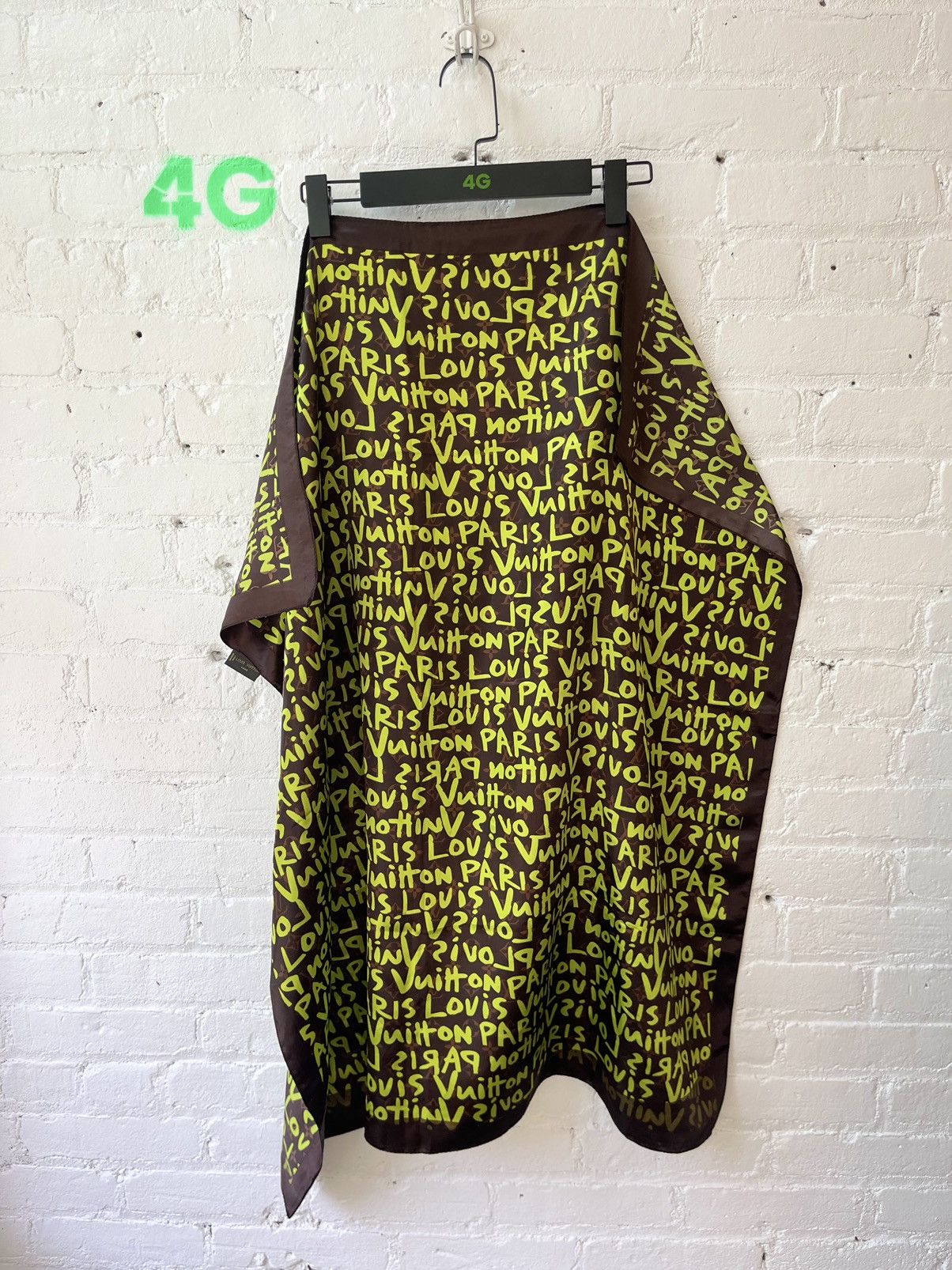 Louis Vuitton × Stephen Sprouse LV Louis Vuitton SPROUSE GRAFFITI BANDANA SCARF NEW Size ONE SIZE - 2 Thumbnail