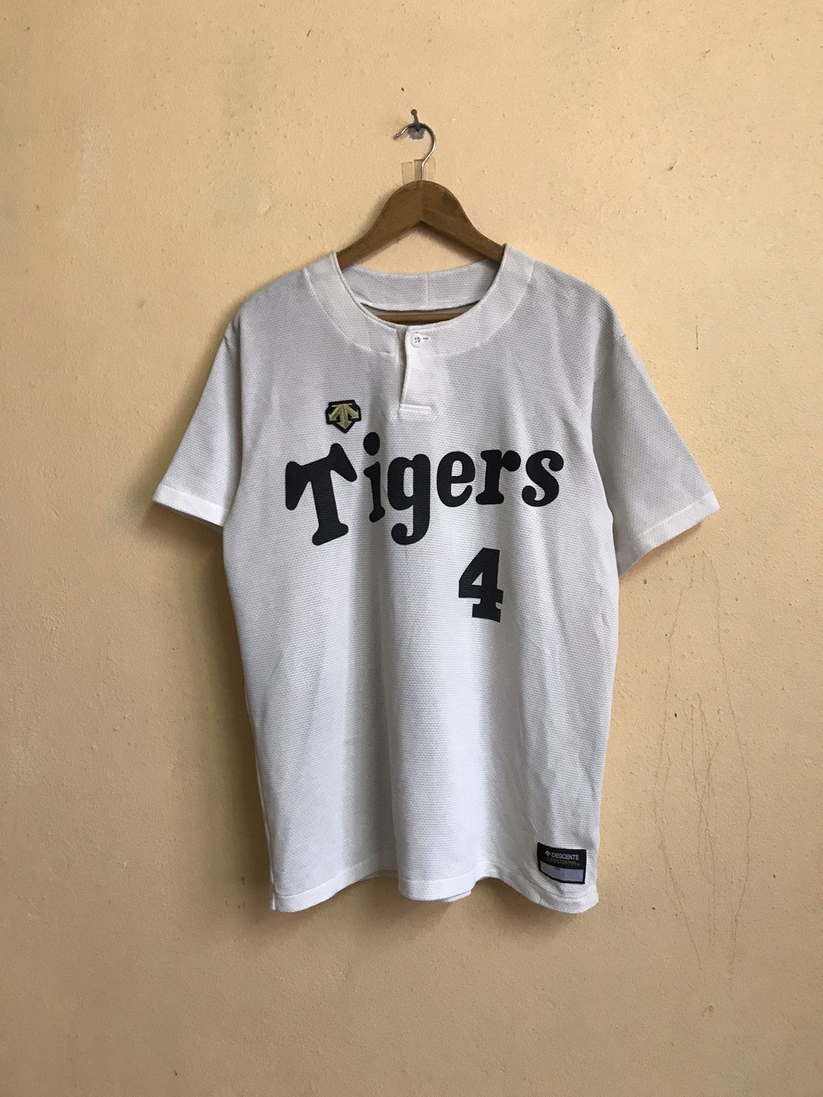 MLB HANSHIN TIGER MLB BASEBALL Size US L / EU 52-54 / 3 - 2 Thumbnail