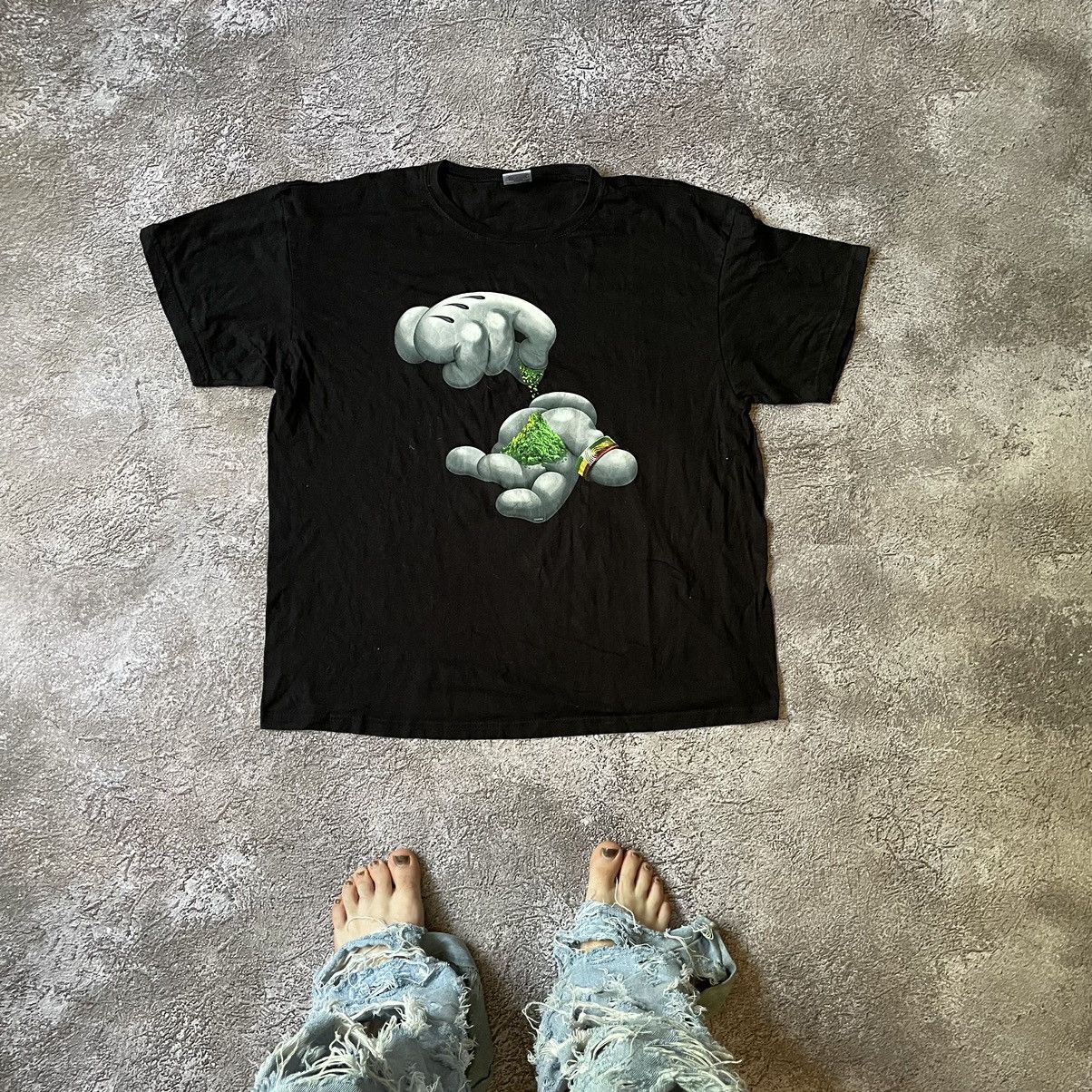 Vintage Vintage Y2K Graphic Tee Weed Smoke Print Faded Black Goth XL Size US XL / EU 56 / 4 - 1 Thumbnail