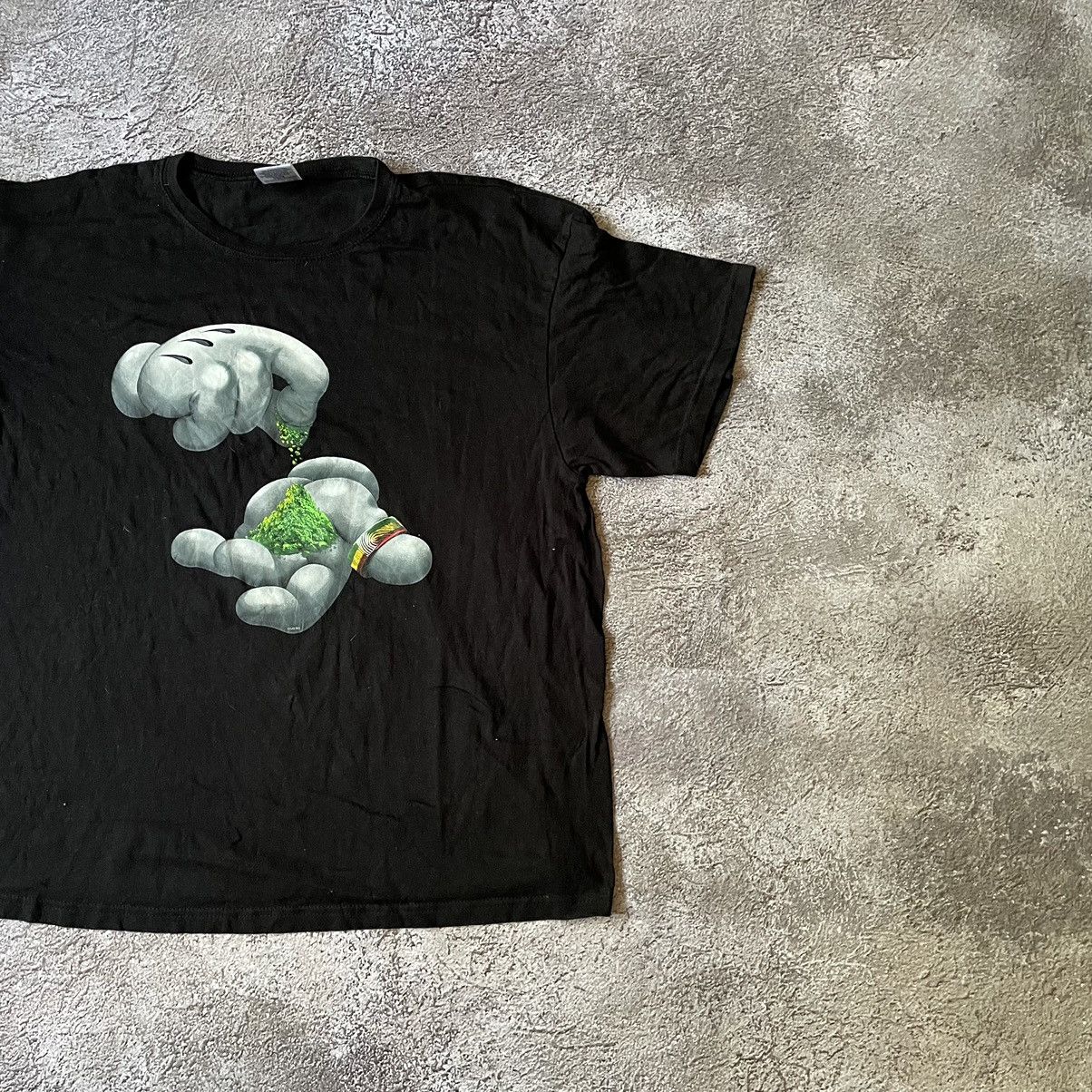 Vintage Vintage Y2K Graphic Tee Weed Smoke Print Faded Black Goth XL Size US XL / EU 56 / 4 - 3 Thumbnail