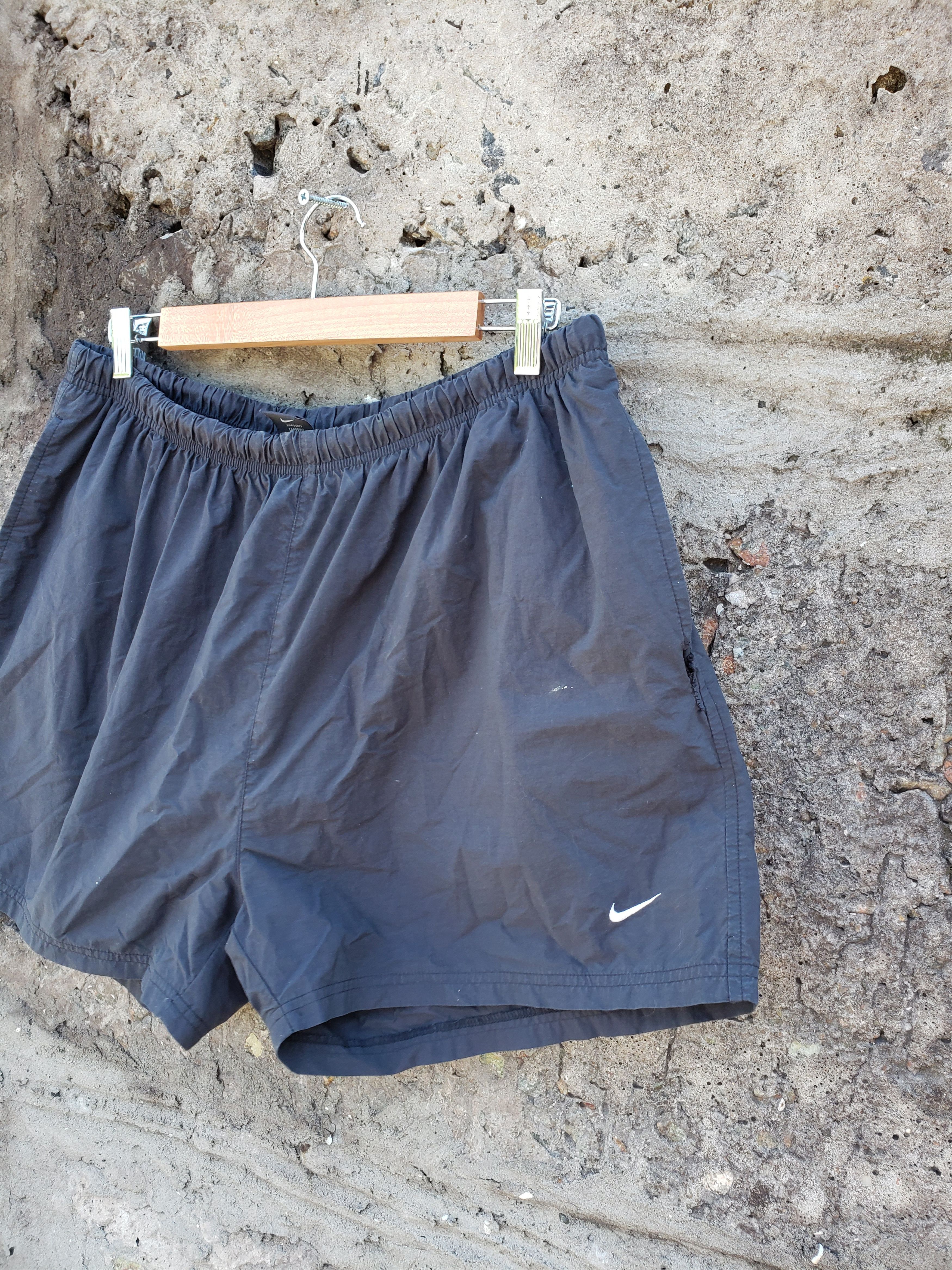 Nike Vintage nike y2k shorts Size US 38 / EU 54 - 2 Thumbnail