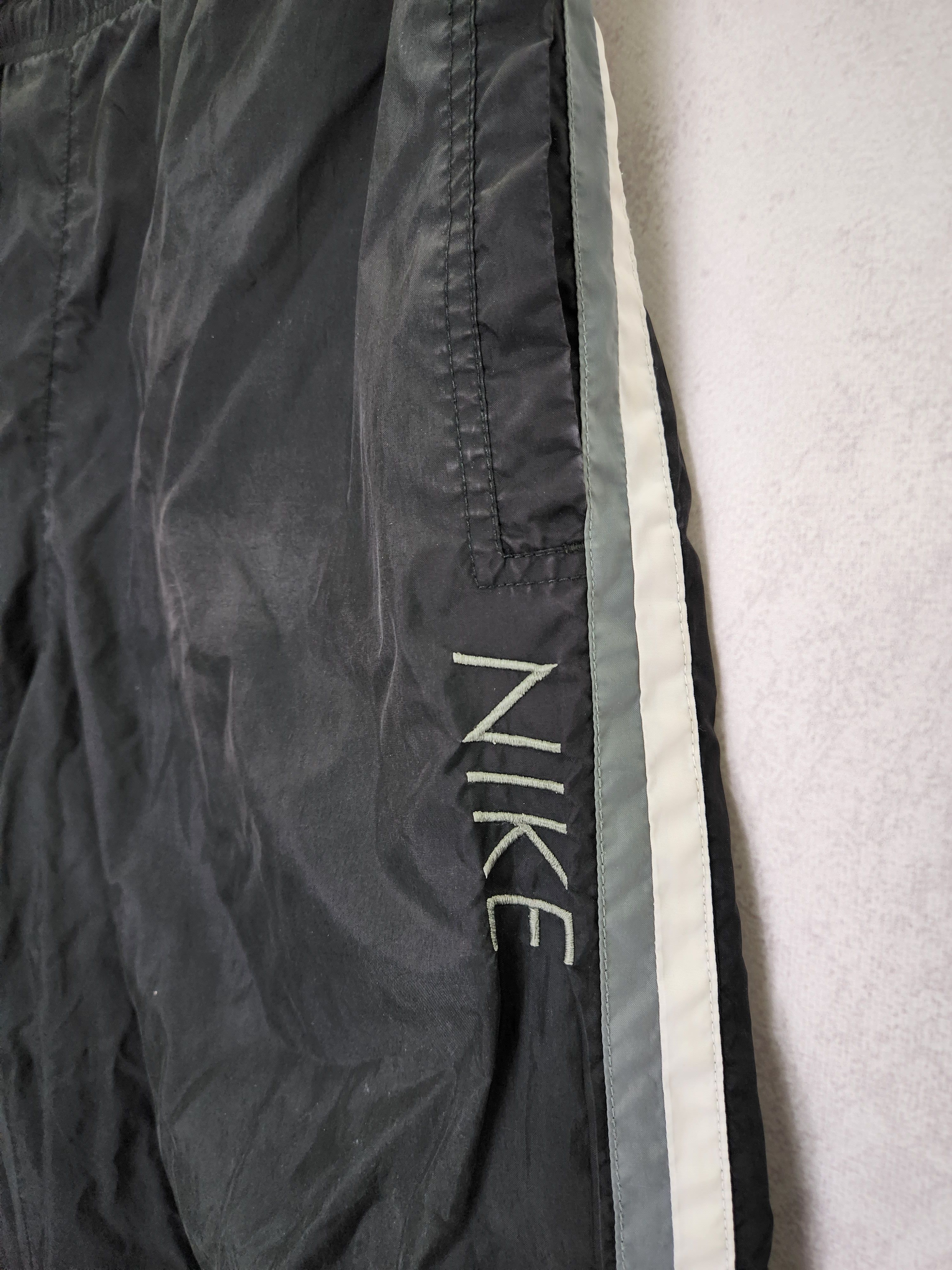 Nike Y2k Nike vintage 90s nylon casual pants M Size US 32 / EU 48 - 3 Thumbnail