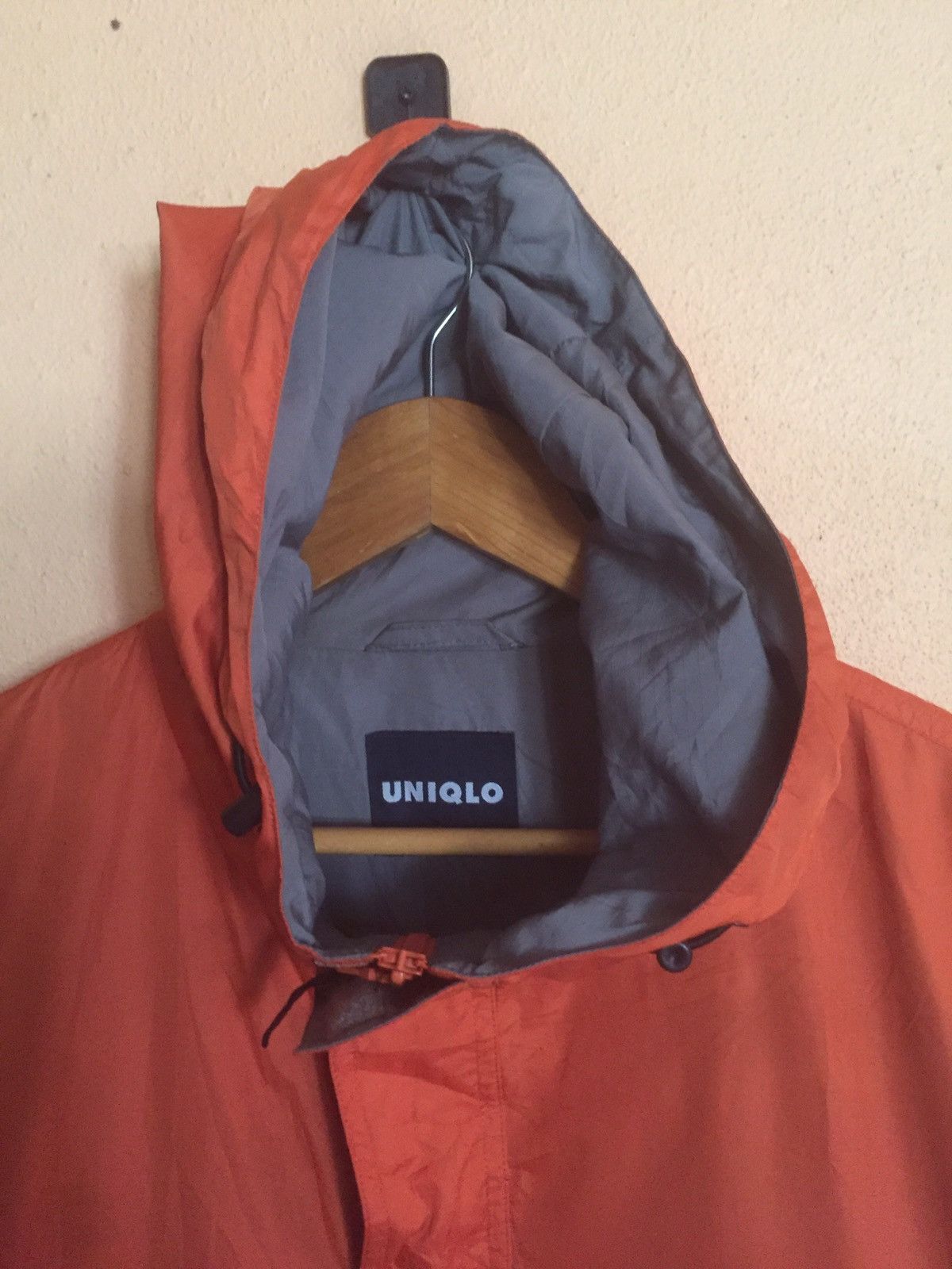 Uniqlo Vintage Uniqlo Hoodie Windbreaker jacket outdoor Size US L / EU 52-54 / 3 - 3 Thumbnail