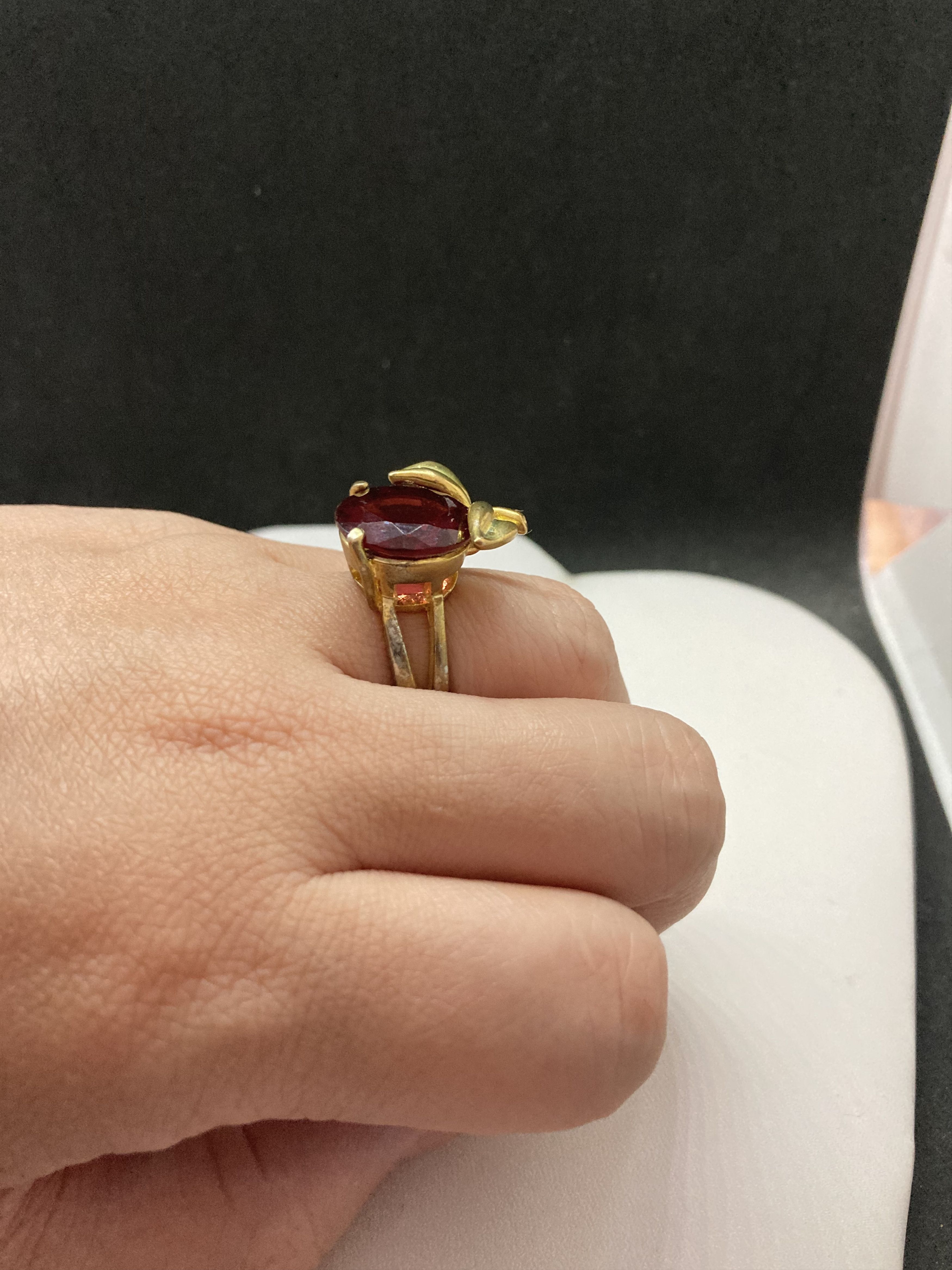 Designer × Jewelry × Vintage Red CZ Flower Bronze Ring - Size 8.75 Size ONE SIZE - 4 Thumbnail