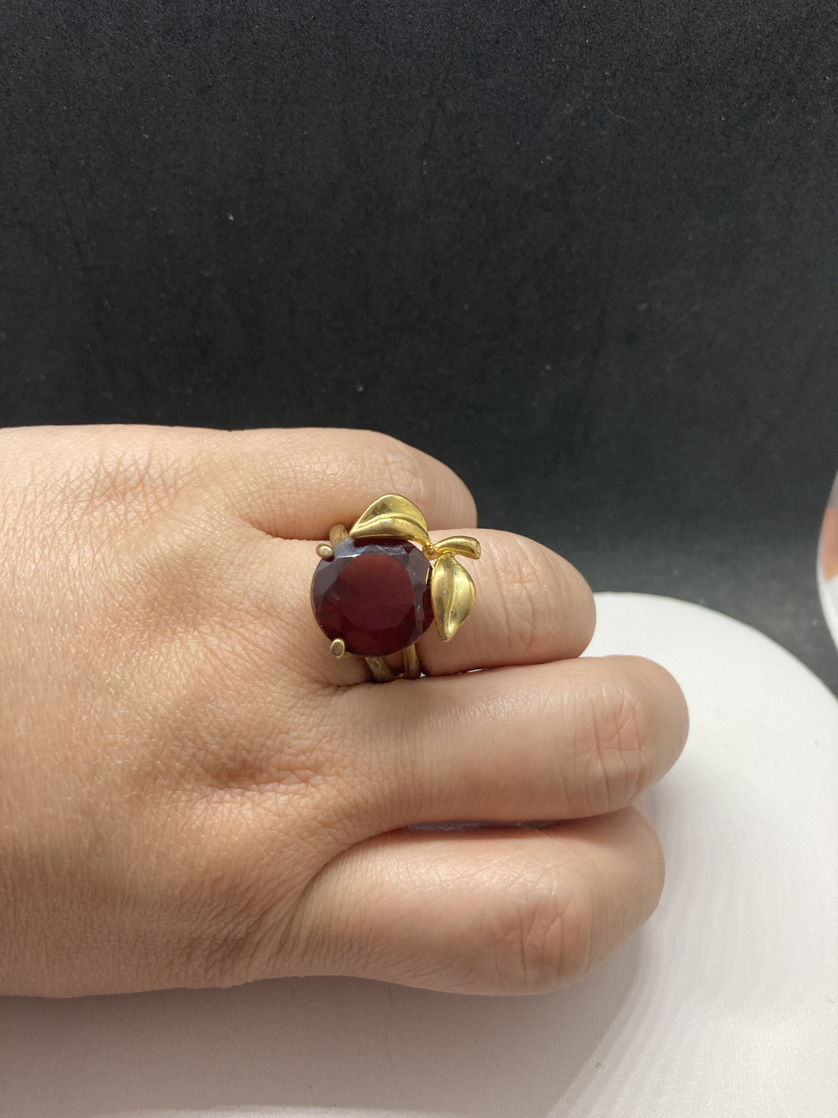 Designer × Jewelry × Vintage Red CZ Flower Bronze Ring - Size 8.75 Size ONE SIZE - 3 Thumbnail