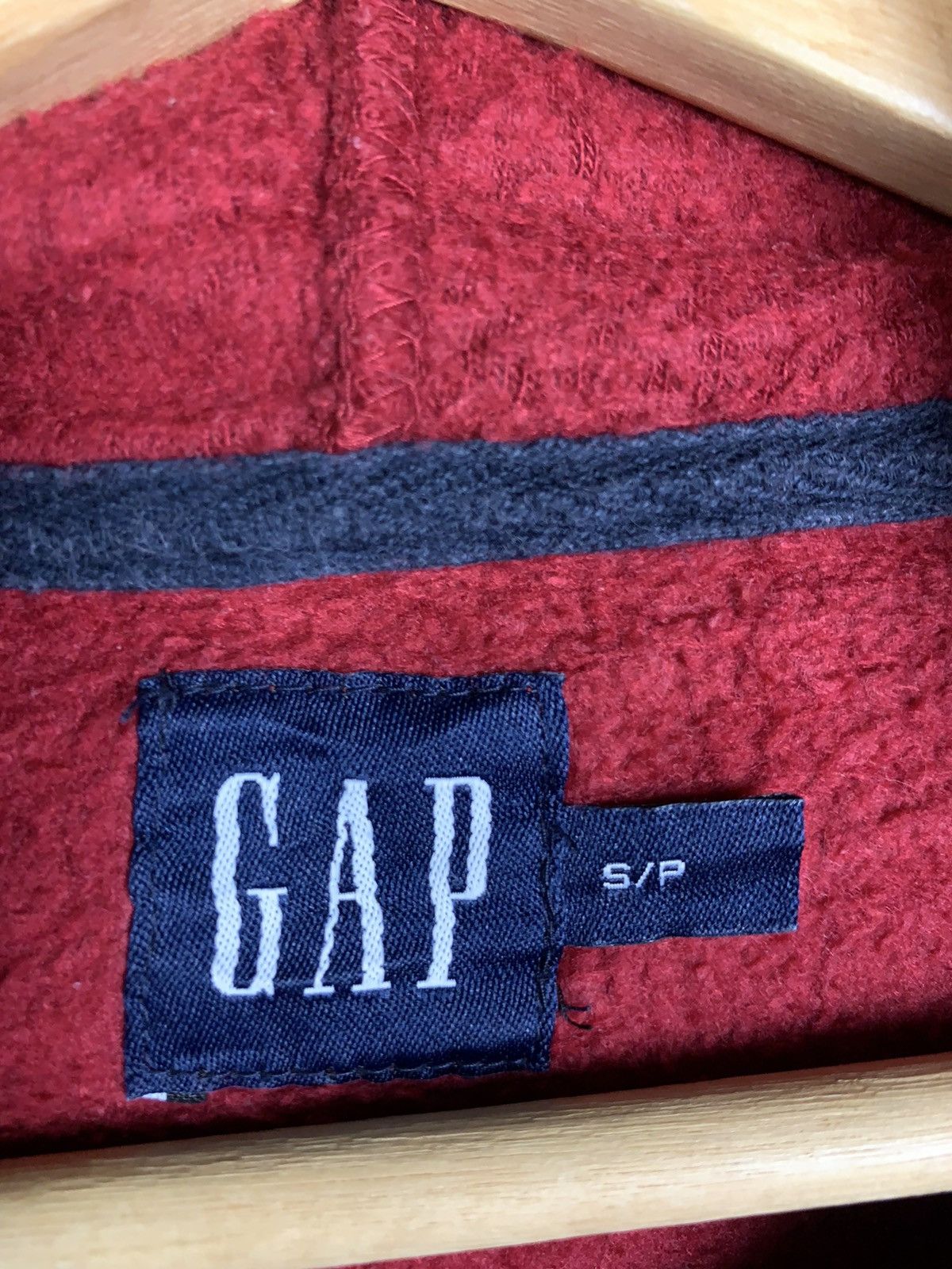 Gap × Vintage Vintage Sweatshirts Gap Hoodie Big Logo Size US S / EU 44-46 / 1 - 7 Thumbnail