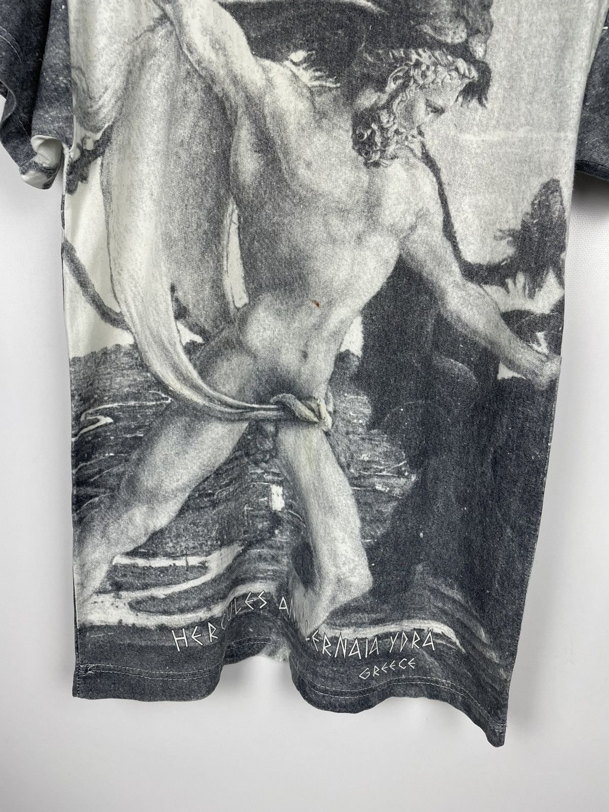 Vintage Vintage Greece Mythology ‘Hercules’ All Over Print T-Shirt Size US S / EU 44-46 / 1 - 3 Thumbnail