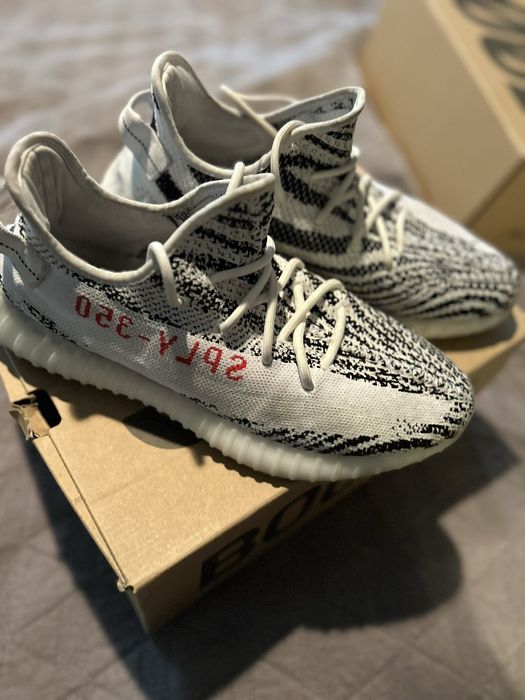 Adidas Yeezy Boost 350 V2 Zebra size 11 | Grailed