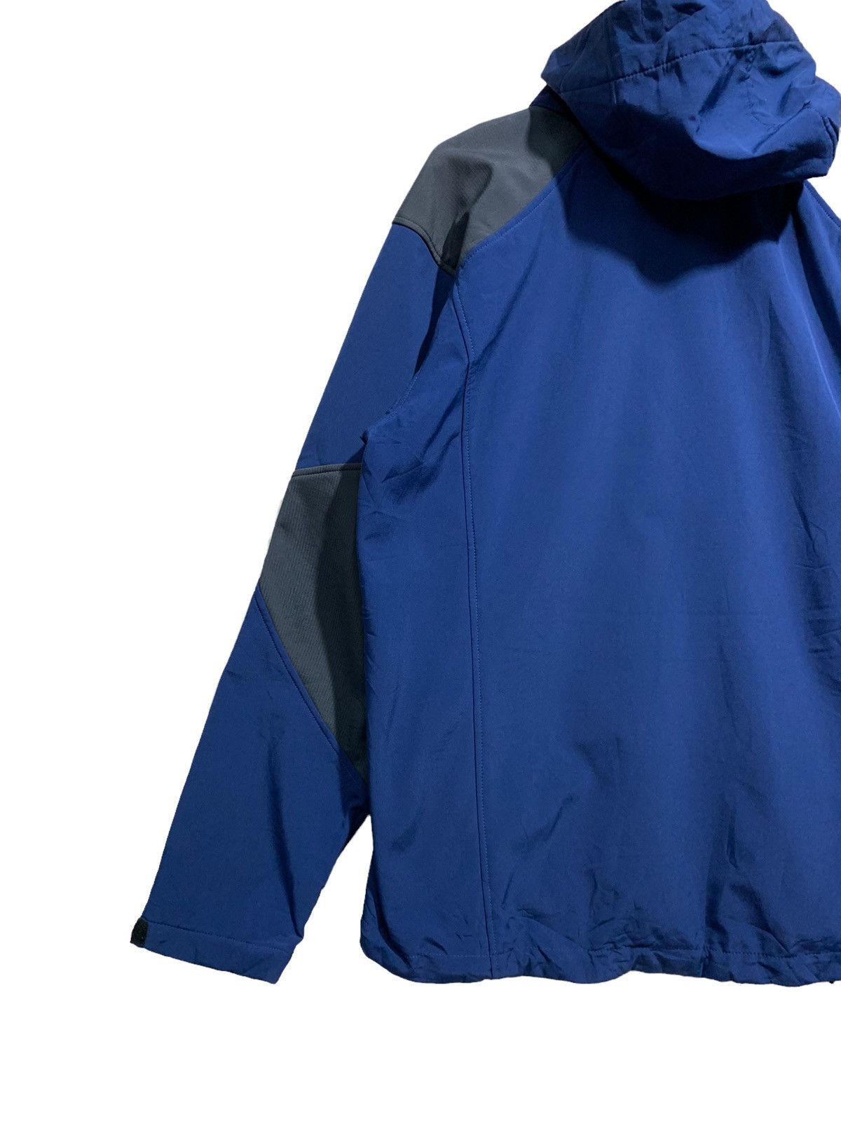 Haglofs 🔥HAGLOFS WATERPROOF OUTDOOR JACKETS Size US L / EU 52-54 / 3 - 6 Thumbnail