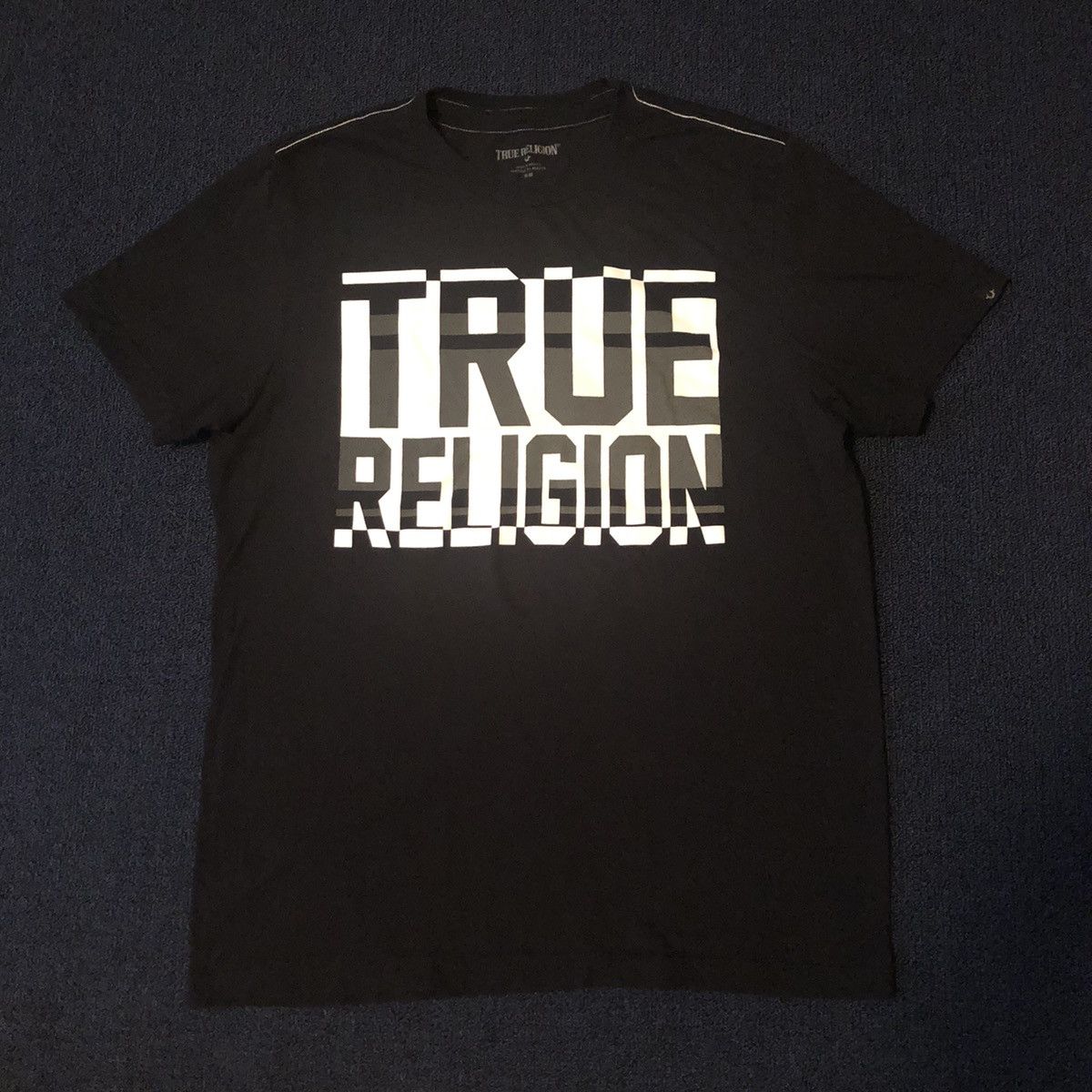 True Religion Vintage True Religion High Class Fade Reflective Graphic Tee Size US M / EU 48-50 / 2 - 4 Thumbnail