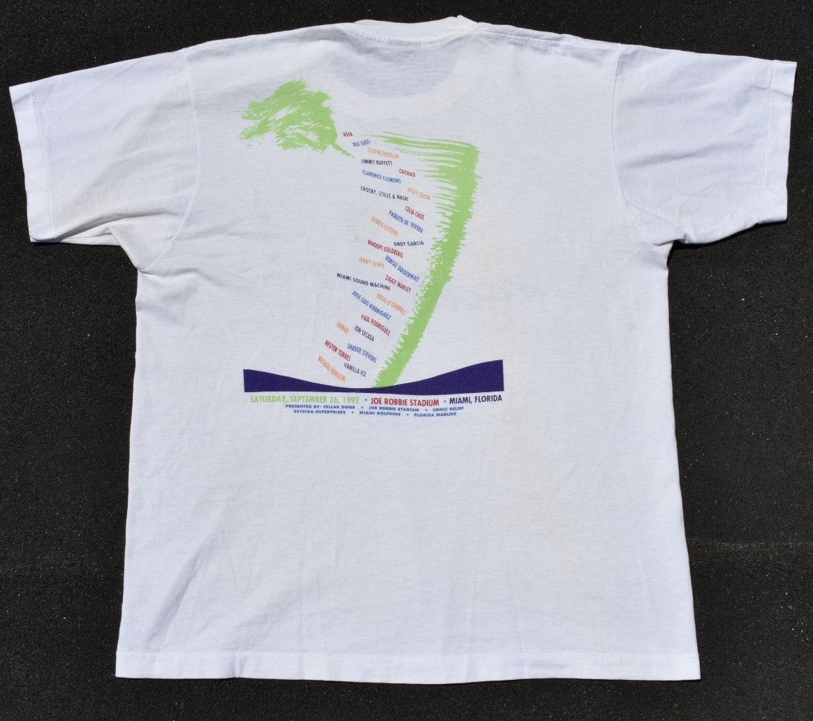 Vintage Vintage ‘92 Comic Relief: Hurricane Relief T-shirt (L) Size US L / EU 52-54 / 3 - 2 Thumbnail