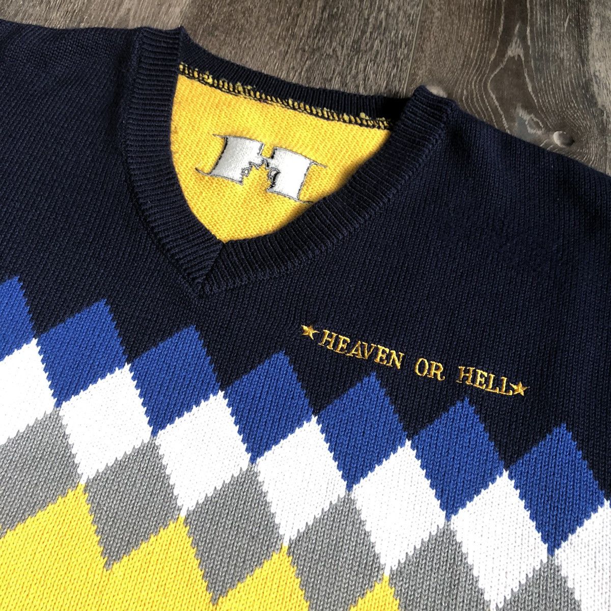 Wu-Tang Clan Vintage 90s Wu Tang Clan Raekwon Heaven or Hell Sweater Vest Size US XL / EU 56 / 4 - 1 Thumbnail