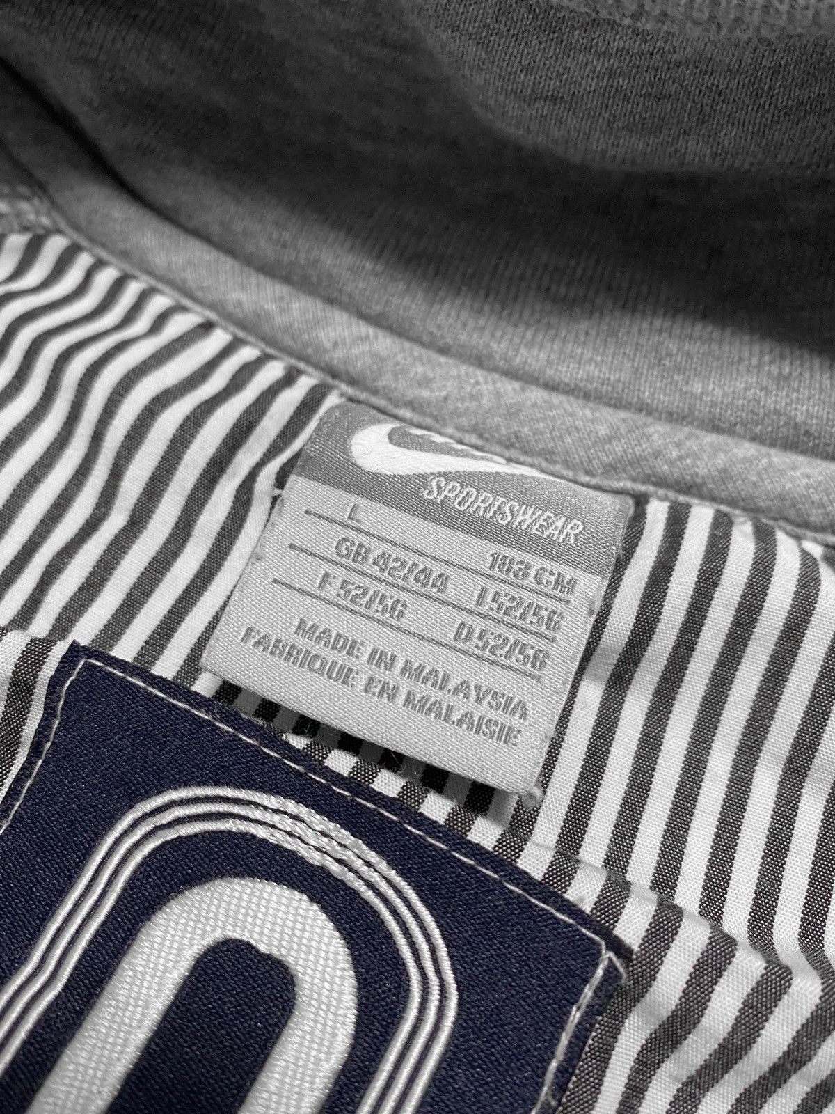 Nike Vintage Nike Hoodie Size US L / EU 52-54 / 3 - 7 Thumbnail