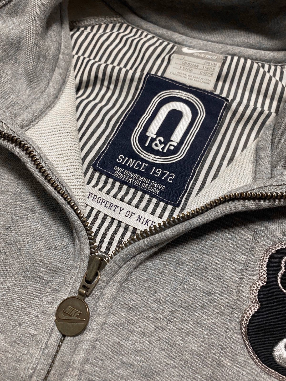 Nike Vintage Nike Hoodie Size US L / EU 52-54 / 3 - 6 Thumbnail