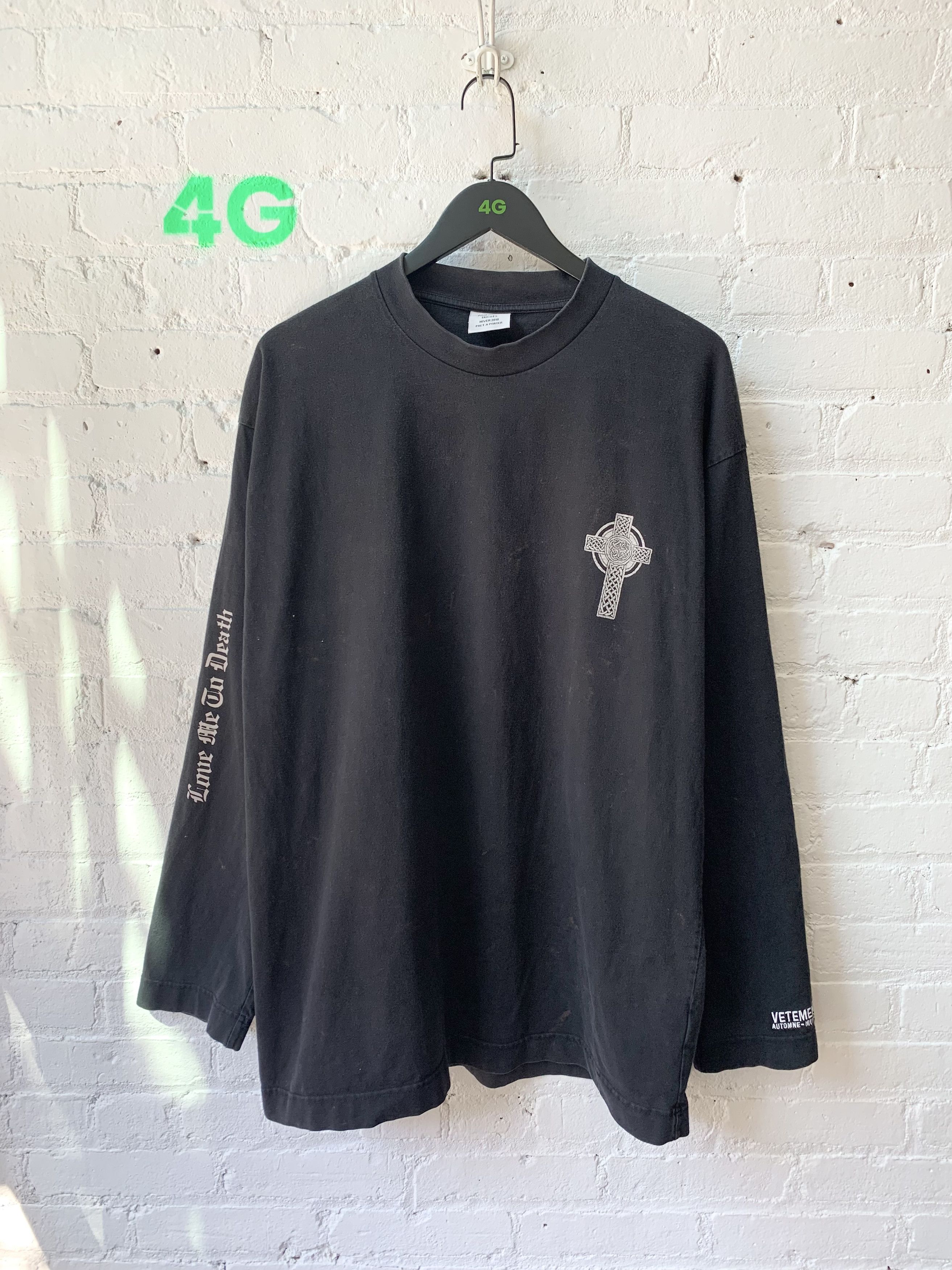 Vetements Vetements Demna Love me to death and longer LS Tee Sz S Size US S / EU 44-46 / 1 - 2 Thumbnail