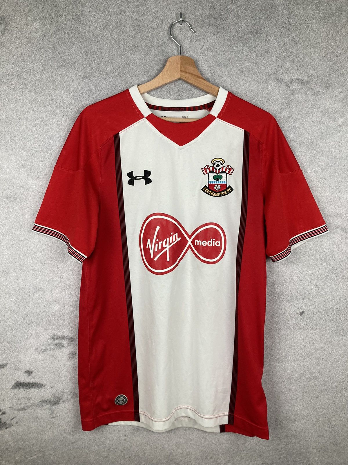 Under Armour Vintage Southampton Soccer Jersey Premier League Size US M / EU 48-50 / 2 - 1 Thumbnail