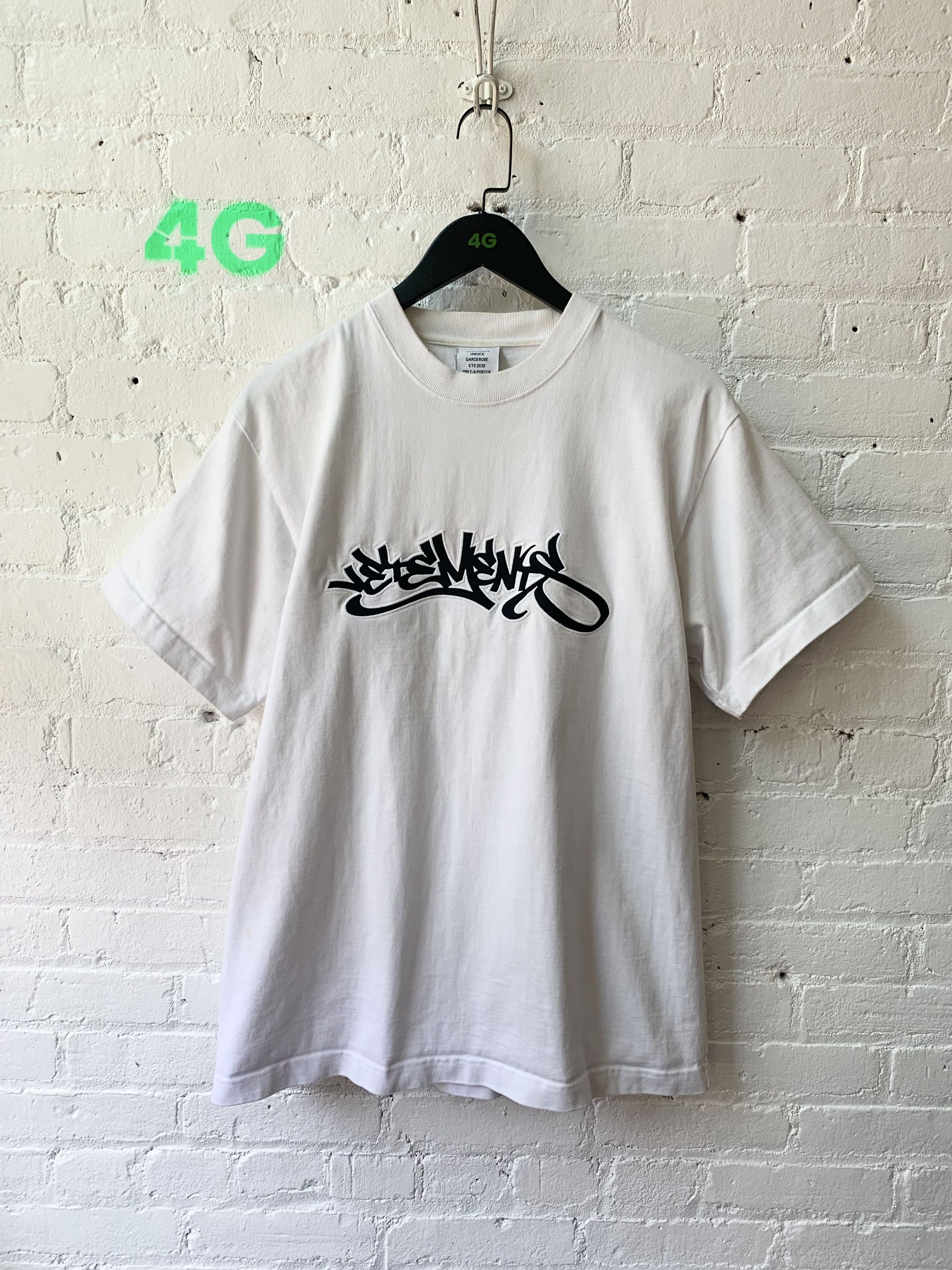 image of Vetements Demna Graffiti Spencers Type Font Tee Size Xs in White, Men's