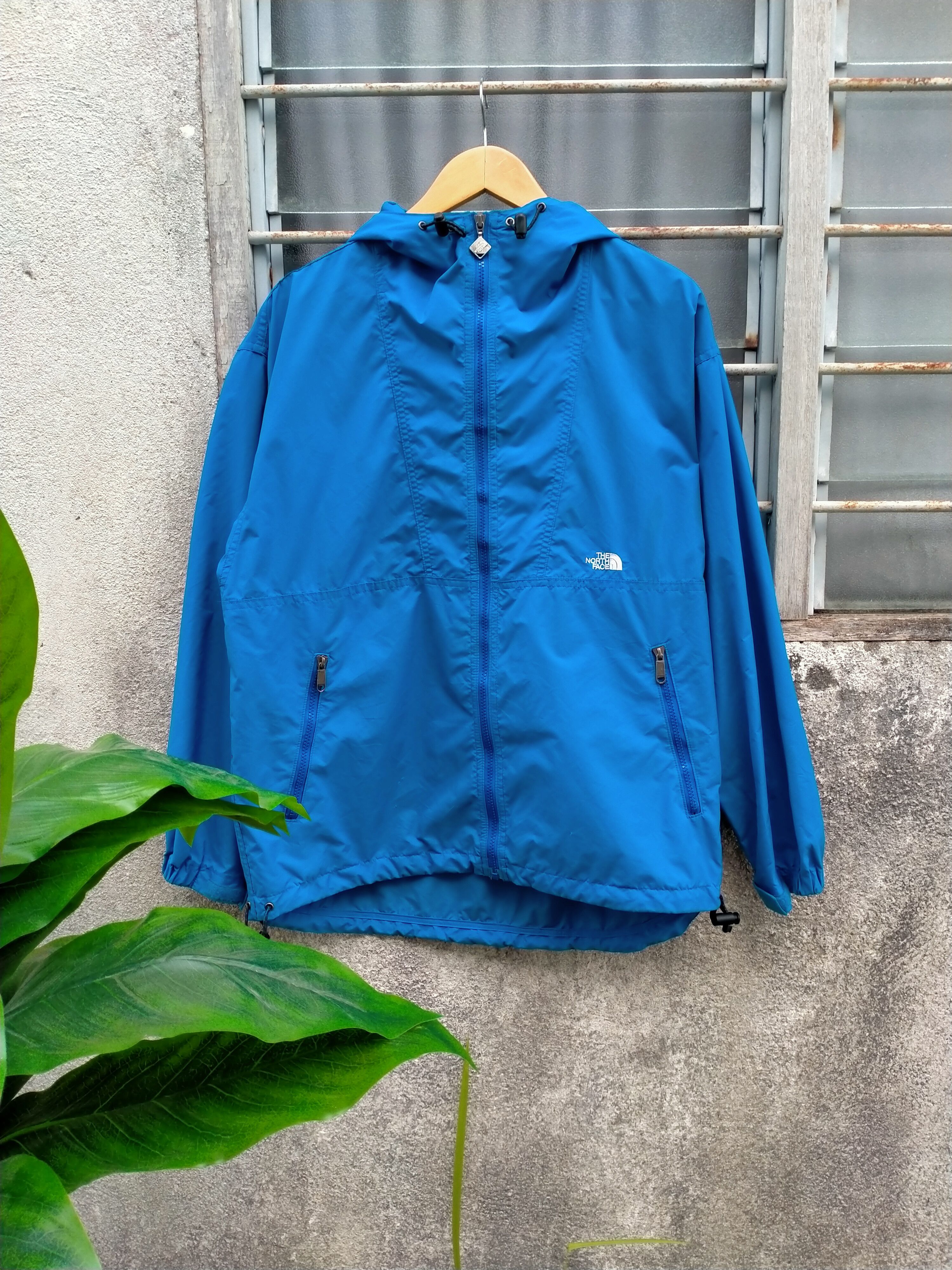 The North Face ⚡️Steals⚡️ THE NORTH FACE Windbreaker Size US L / EU 52-54 / 3 - 1 Thumbnail