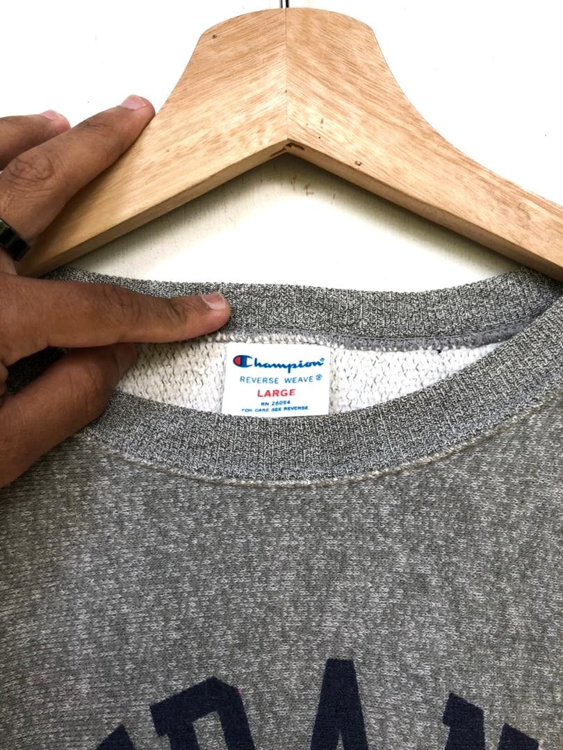Champion × Vintage Vintage Champion Reverse Weave Pullover Crewneck Sweatshirt Size US L / EU 52-54 / 3 - 3 Thumbnail