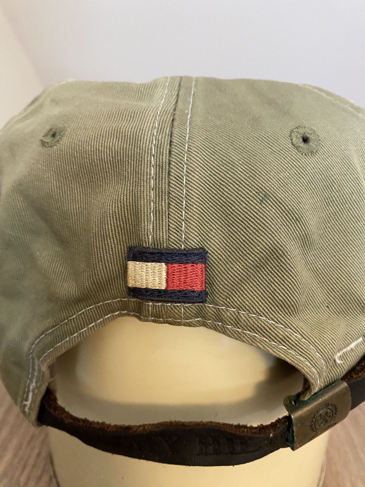 Tommy Hilfiger Vintage Y2K Tommy Hilfiger Sun Faded Dad Hat Strapback Cap Size ONE SIZE - 8 Thumbnail