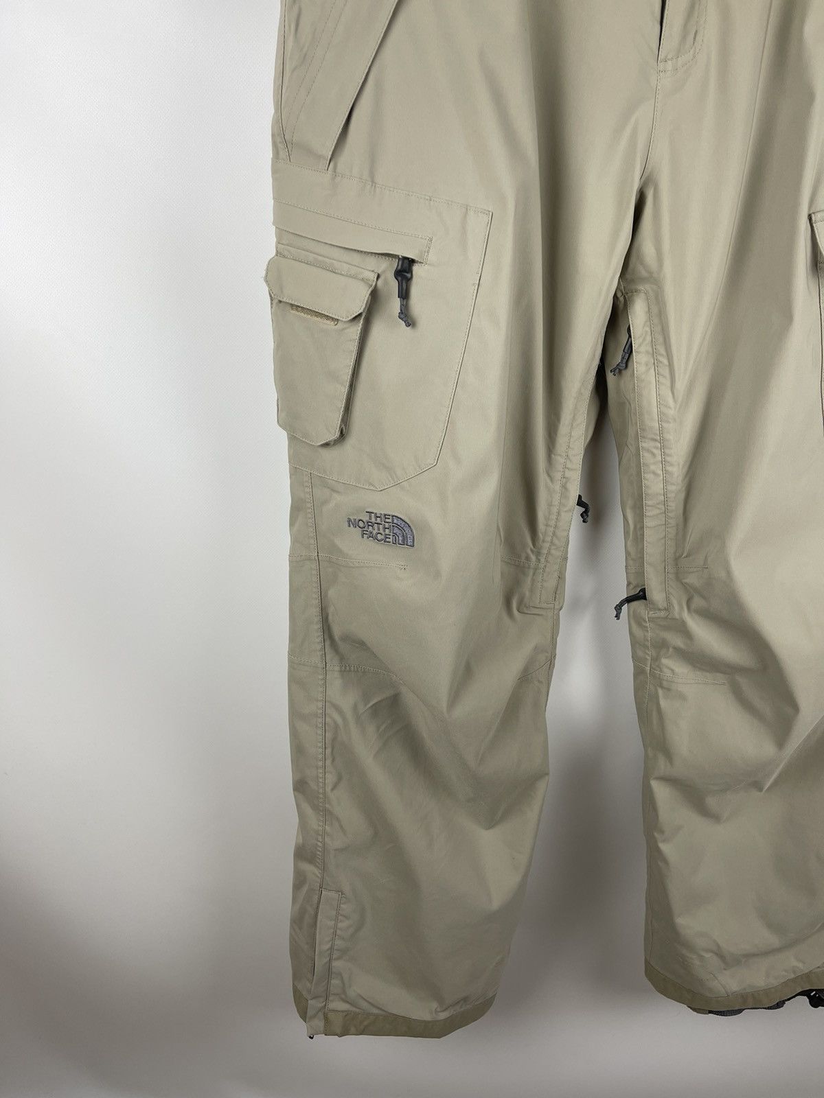 The North Face The North Face ski pants cargo style outdoor snowboarding Size US 34 / EU 50 - 7 Thumbnail