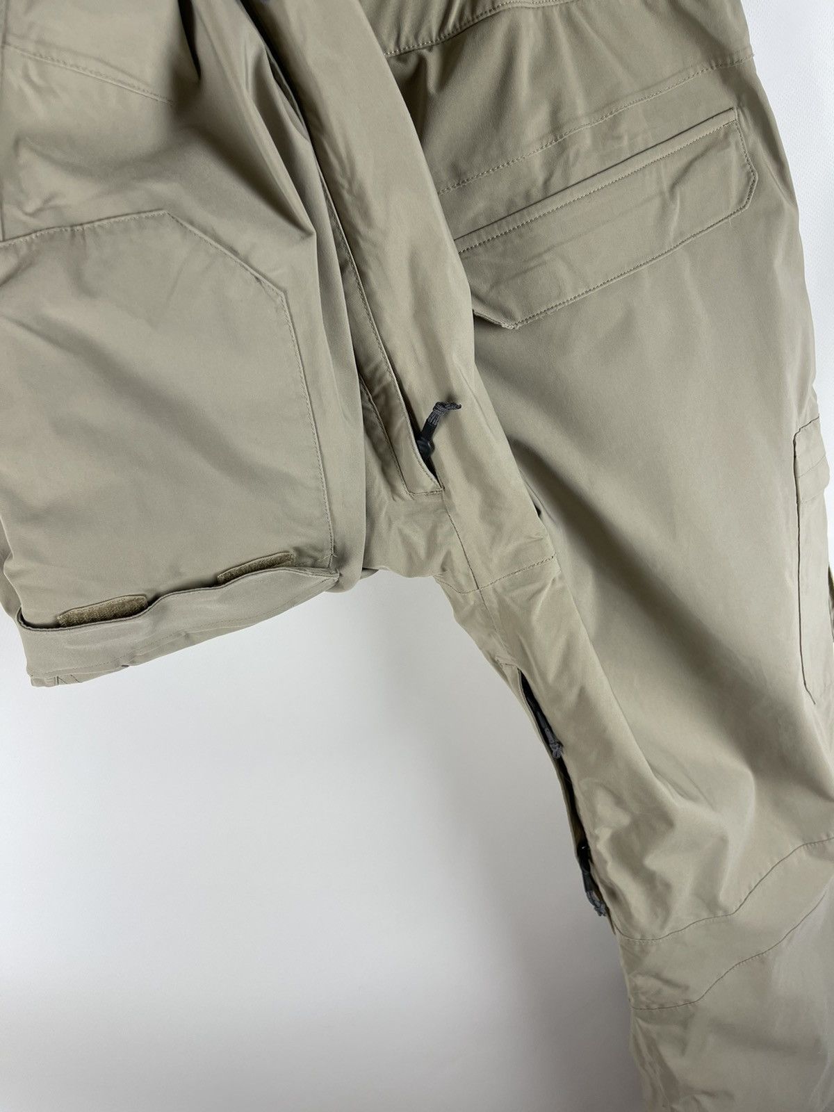 The North Face The North Face ski pants cargo style outdoor snowboarding Size US 34 / EU 50 - 17 Thumbnail