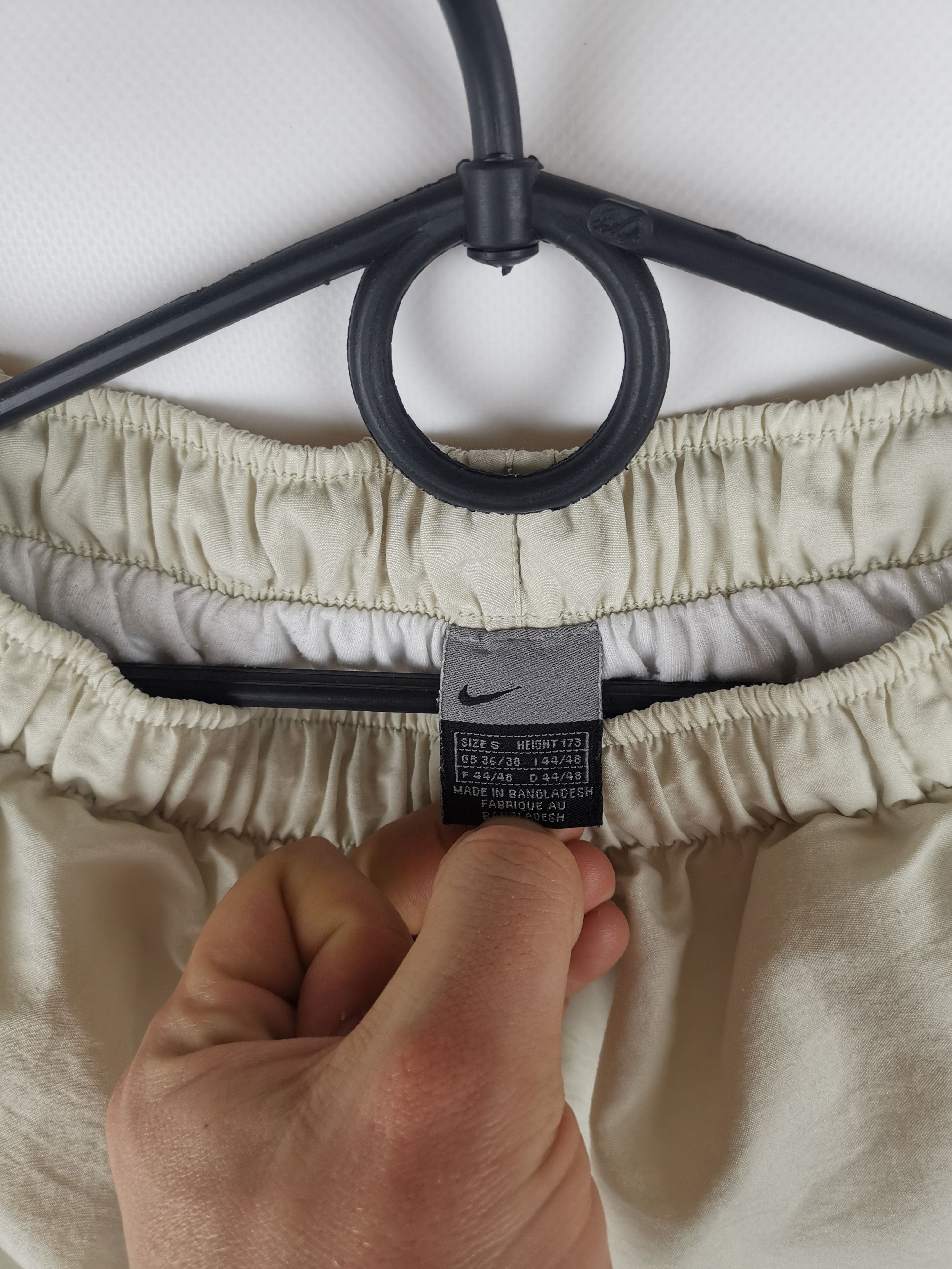 Nike Nike vintage y2k beige track pants travis scott style Size US 30 / EU 46 - 3 Thumbnail