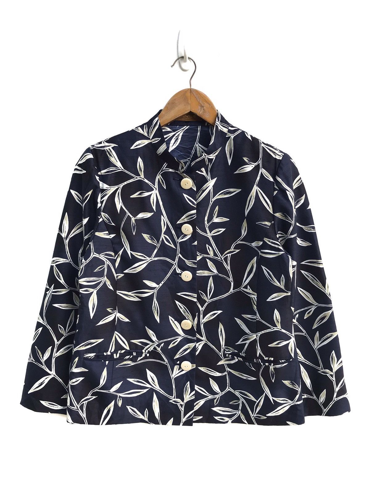 Lancel Vintage Lancel Floral Button Light Jacket Size US M / EU 48-50 / 2 - 1 Thumbnail