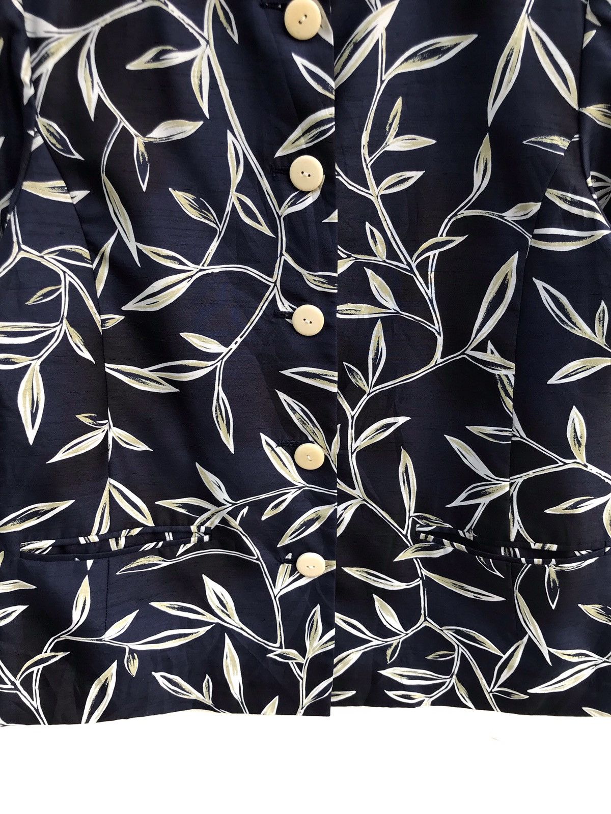Lancel Vintage Lancel Floral Button Light Jacket Size US M / EU 48-50 / 2 - 4 Thumbnail