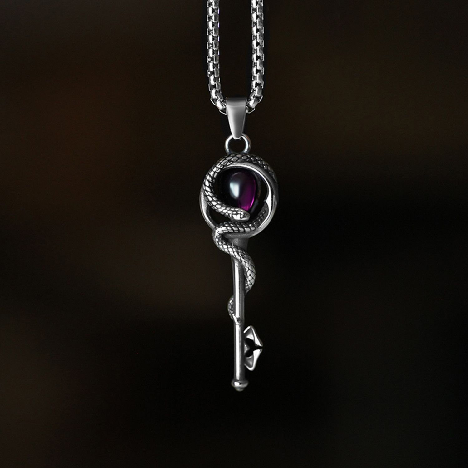 Jewelry Key Pendant Necklace Size ONE SIZE - 1 Thumbnail