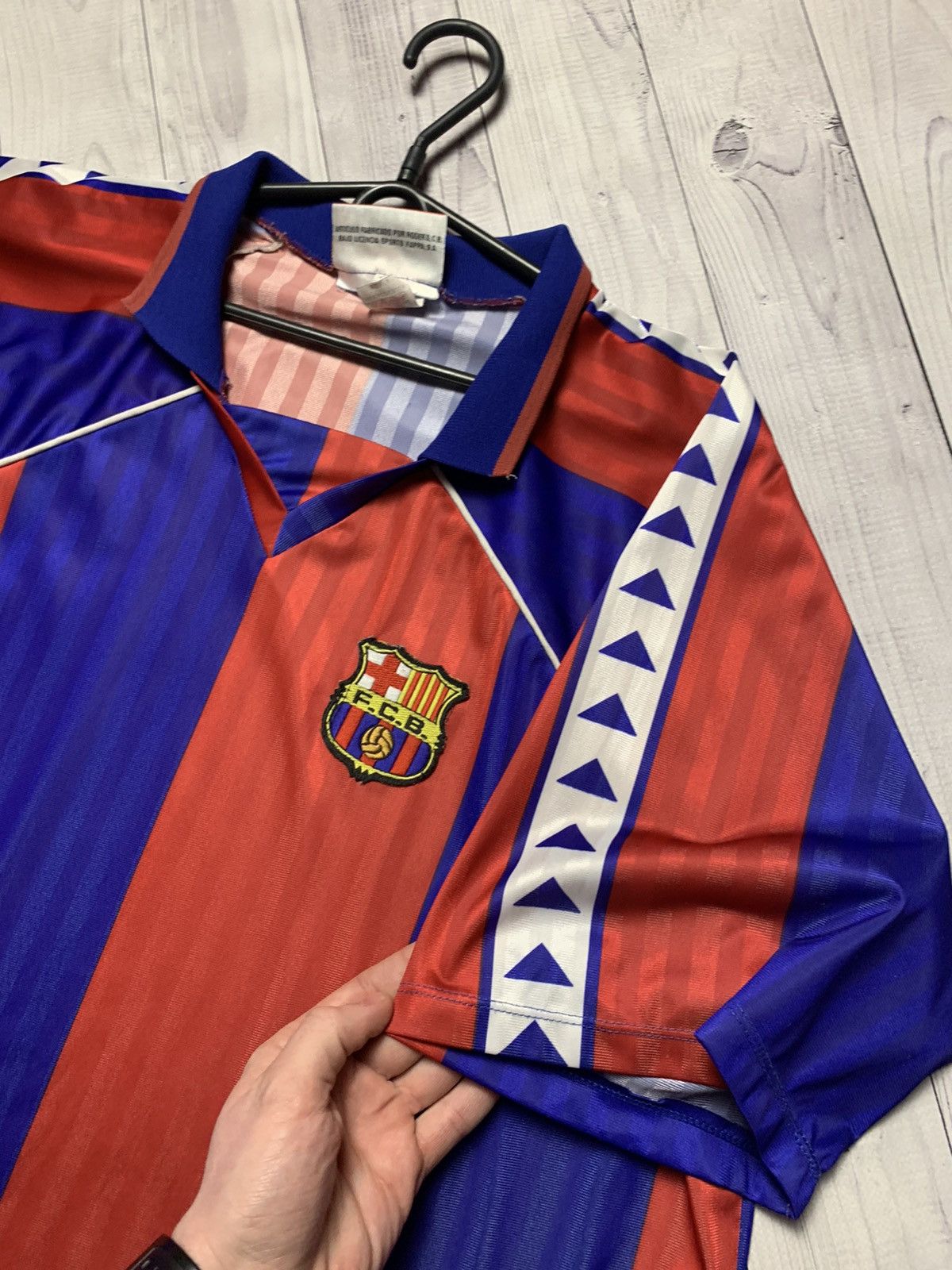 Vintage Vintage Barcelona soccer jersey size XL retro Size US XL / EU 56 / 4 - 3 Thumbnail