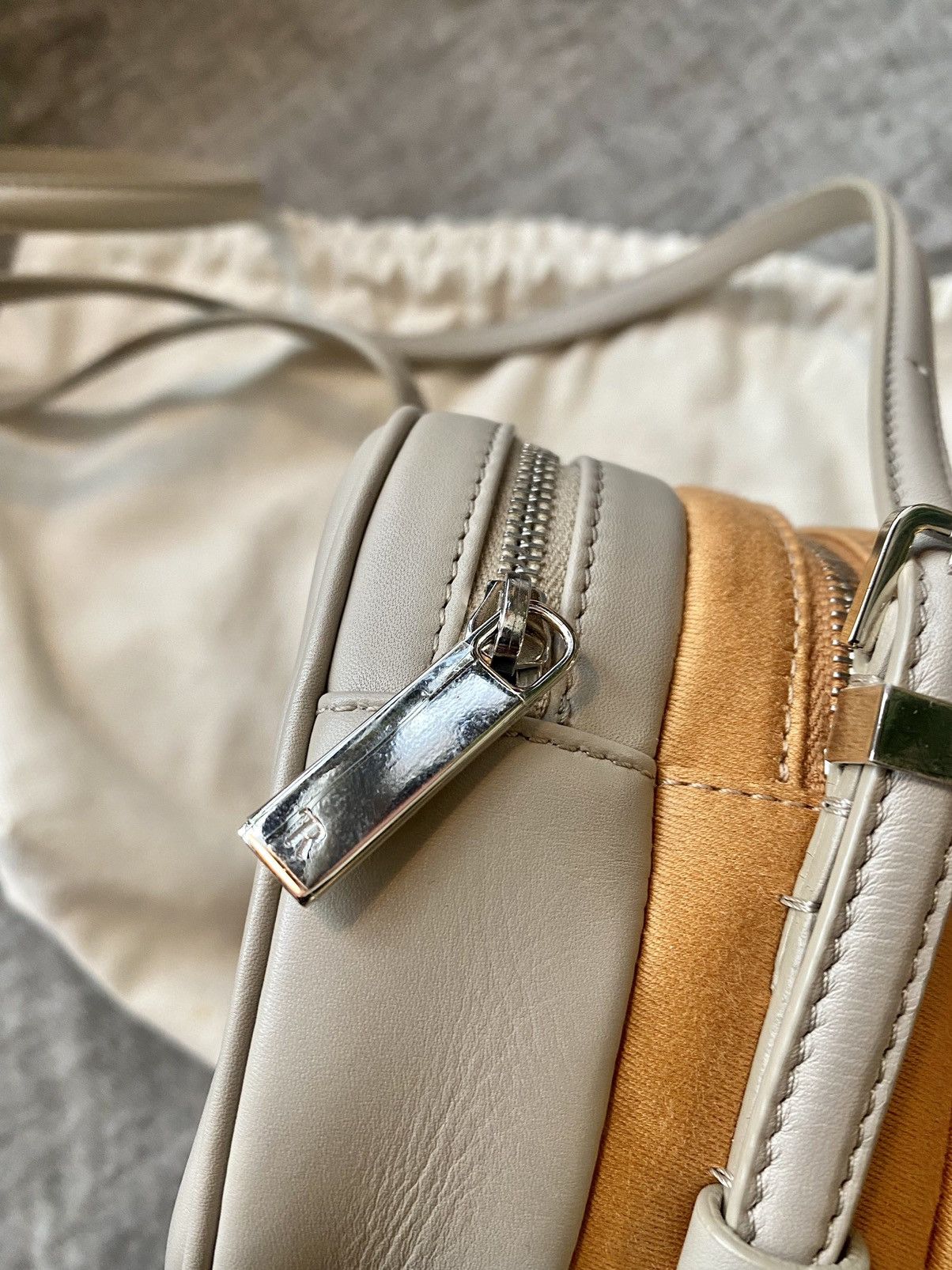 The Row The row bicolor mini twin leather bag Size ONE SIZE - 9 Thumbnail
