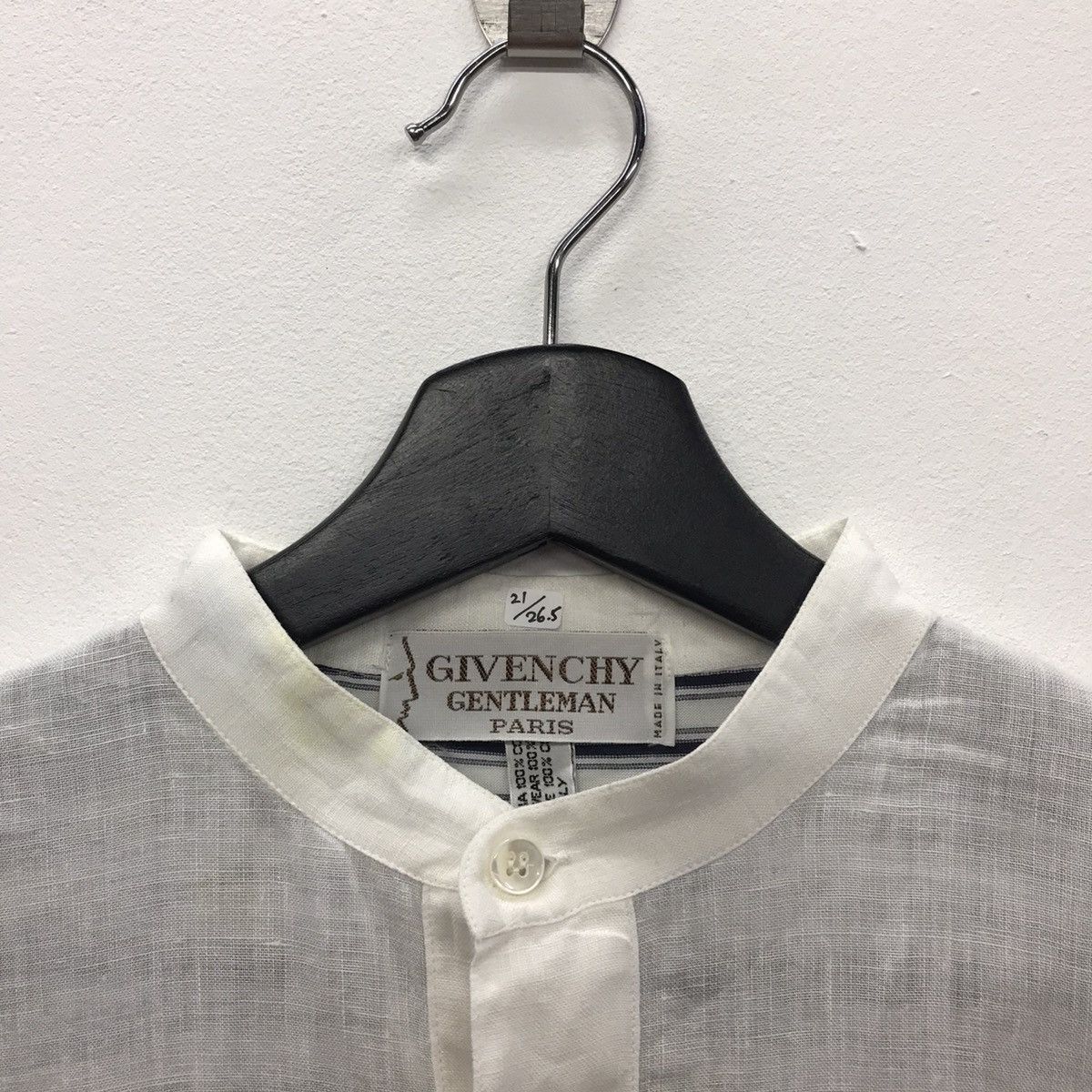 Givenchy × Vintage Rare!! Vintage Givenchy single pocket Tee Size US S / EU 44-46 / 1 - 3 Thumbnail