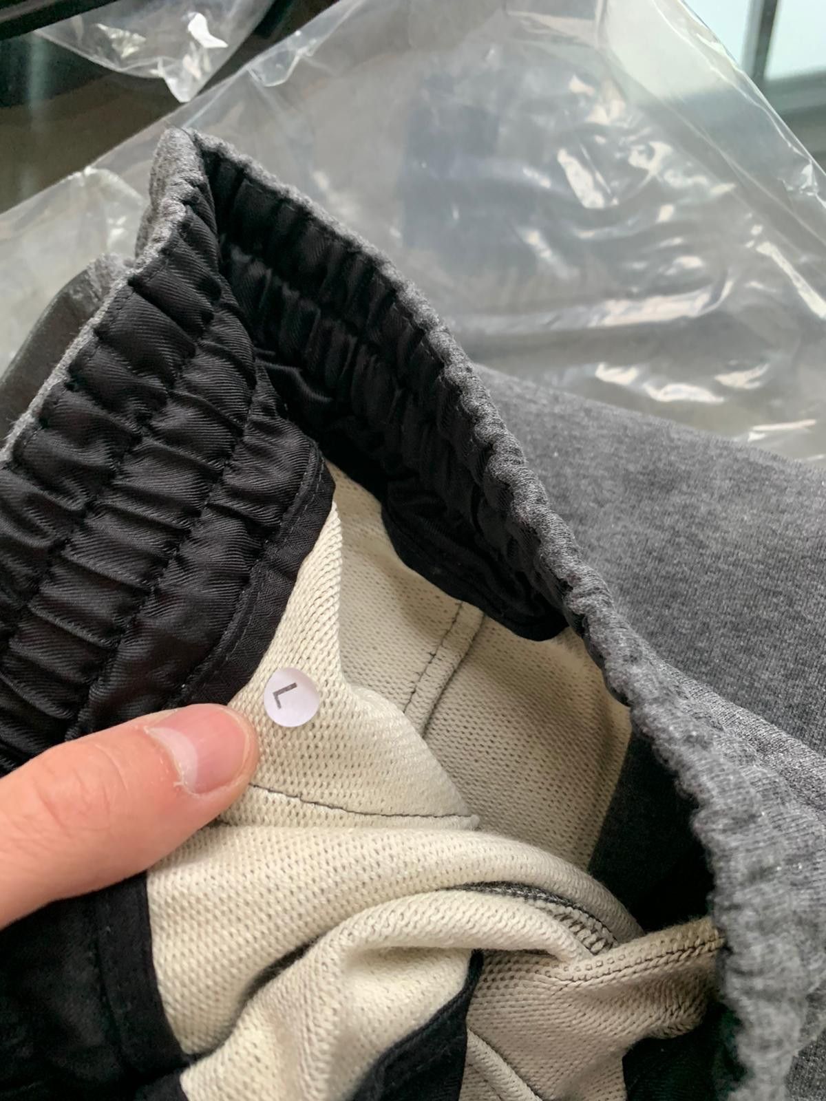 Alexander McQueen Jogger Trousers in Grey Size US 36 / EU 52 - 15 Thumbnail