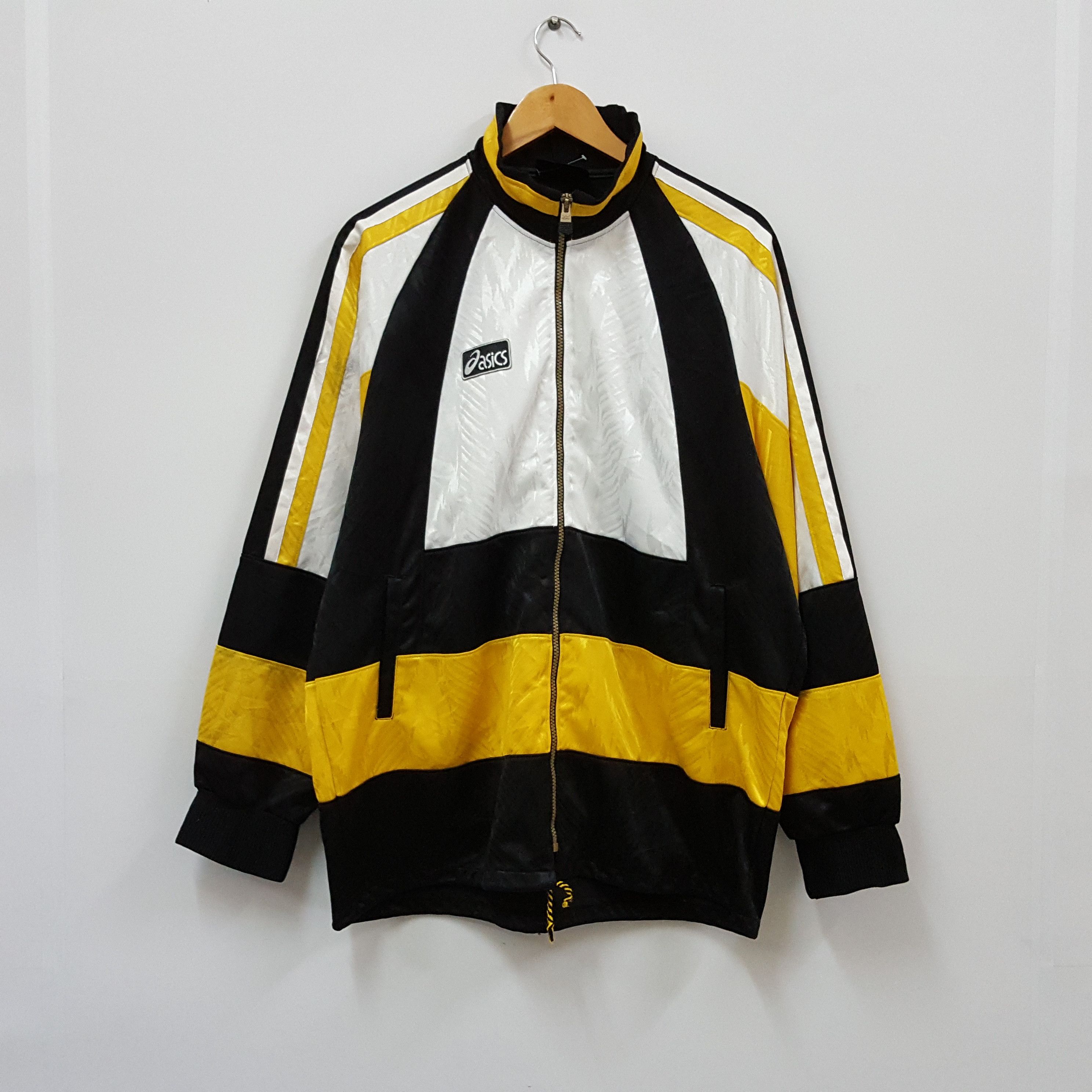Asics × Japanese Brand × Vintage Vintage asics big logo nice colour jacket made in japan Size US L / EU 52-54 / 3 - 2 Thumbnail