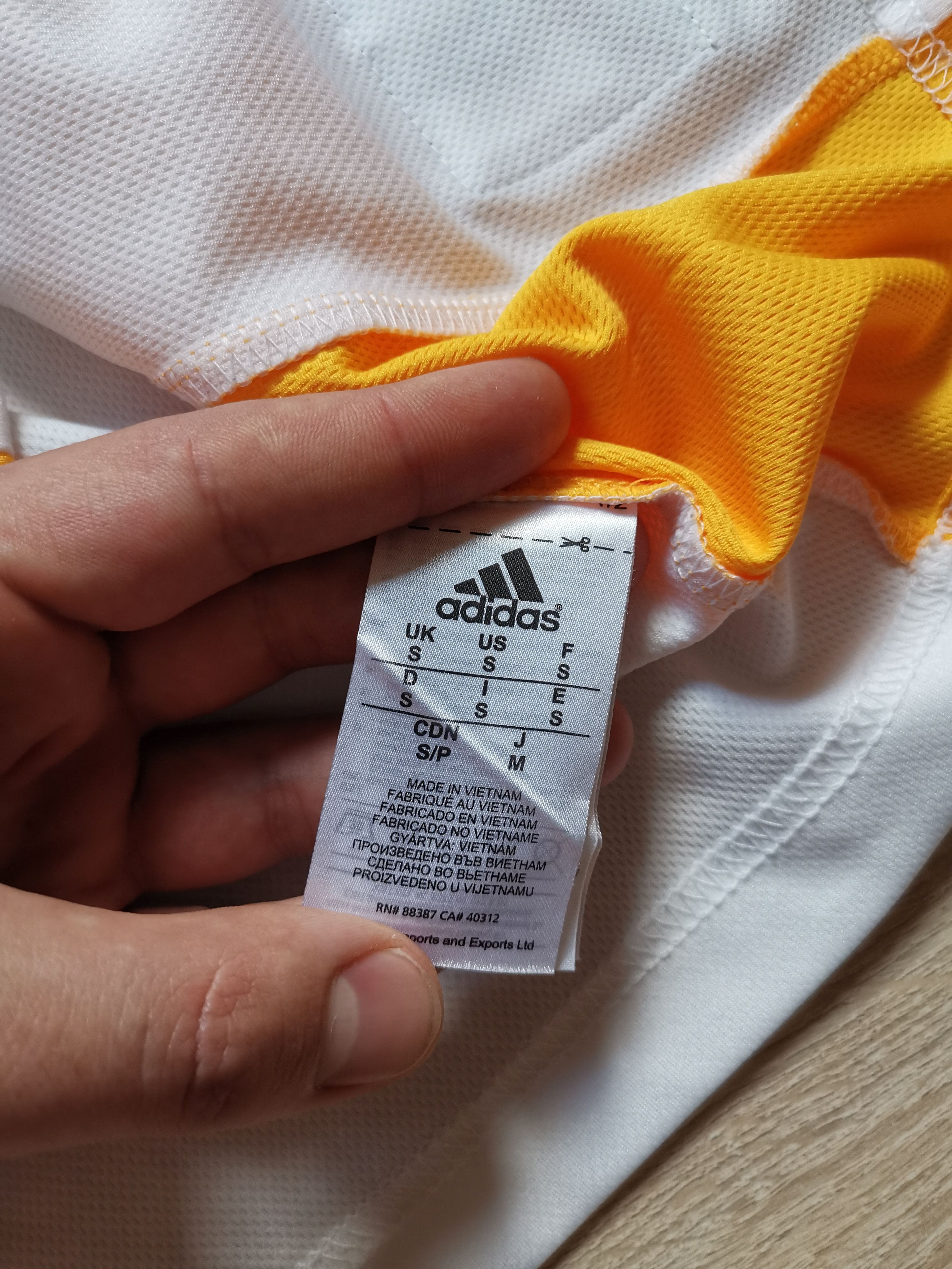 Adidas Adidas LA Lakers 12/13 #24 Kobe Bryant jersey white Size US S / EU 44-46 / 1 - 5 Thumbnail