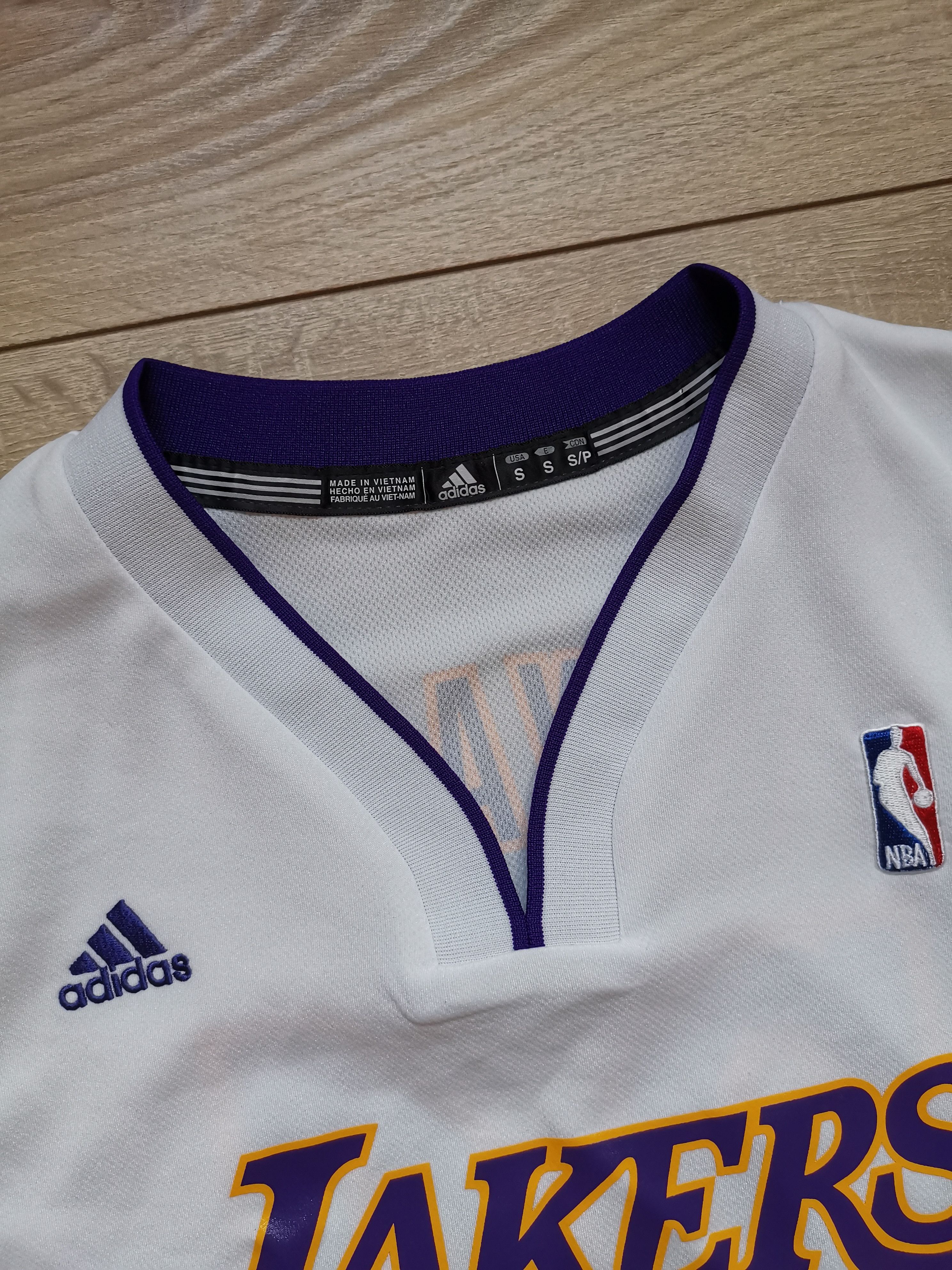 Adidas Adidas LA Lakers 12/13 #24 Kobe Bryant jersey white Size US S / EU 44-46 / 1 - 3 Thumbnail