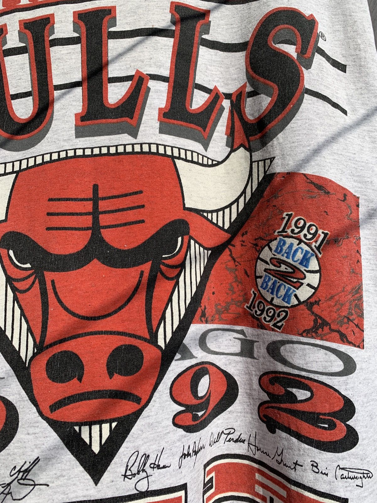 NBA 1992 Vintage Chicago Bulls World Champions NBA Changes Tee Size US XL / EU 56 / 4 - 9 Thumbnail