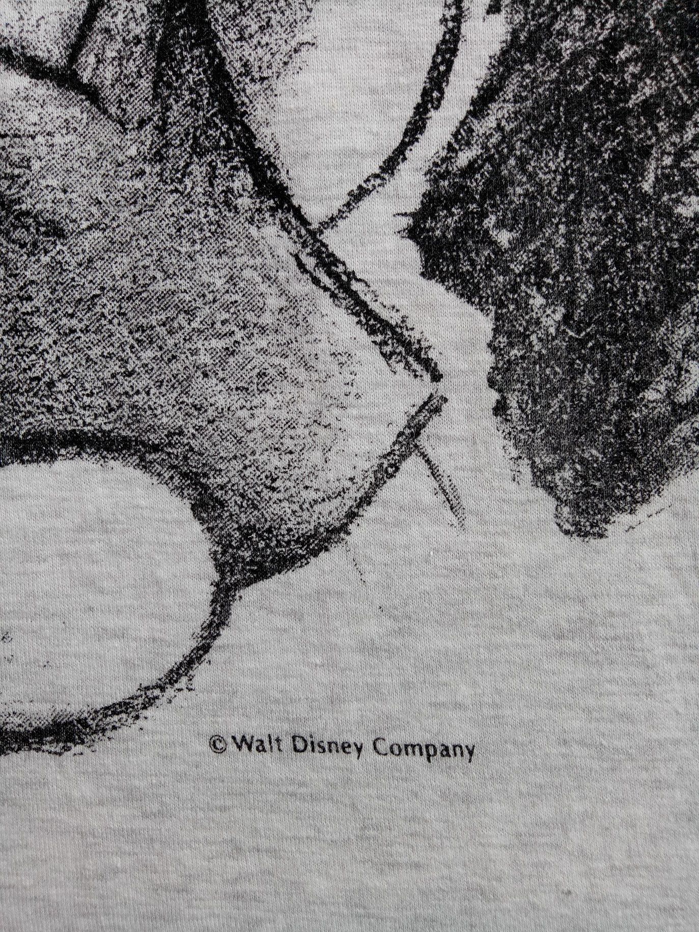 Disney 💥VINTAGE WINNIE POOH Walt Disney tee shirt Size US M / EU 48-50 / 2 - 2 Thumbnail