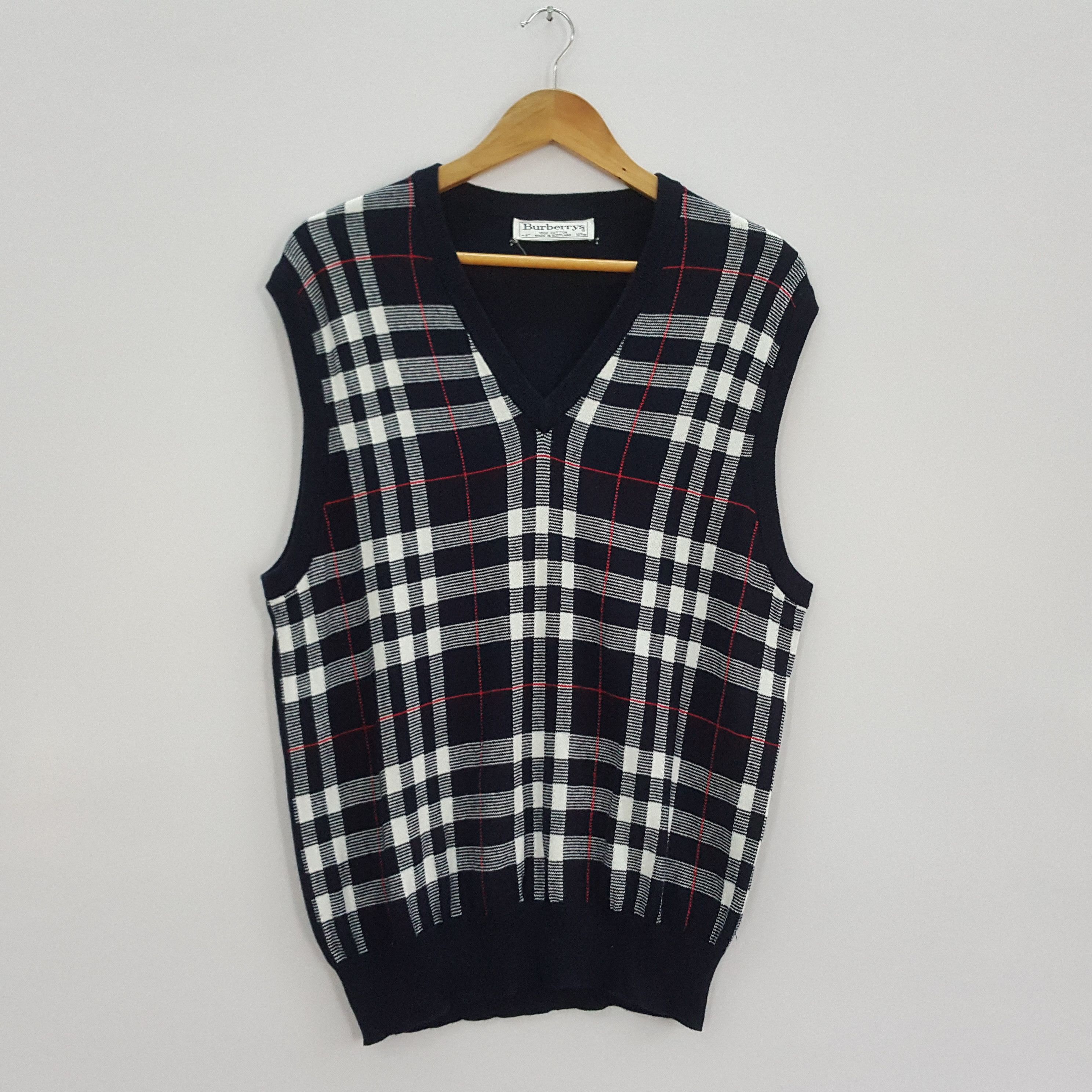 Burberry × Vintage Vintage Burberrys nova check casual vest made Scotland Size US L / EU 52-54 / 3 - 1 Thumbnail