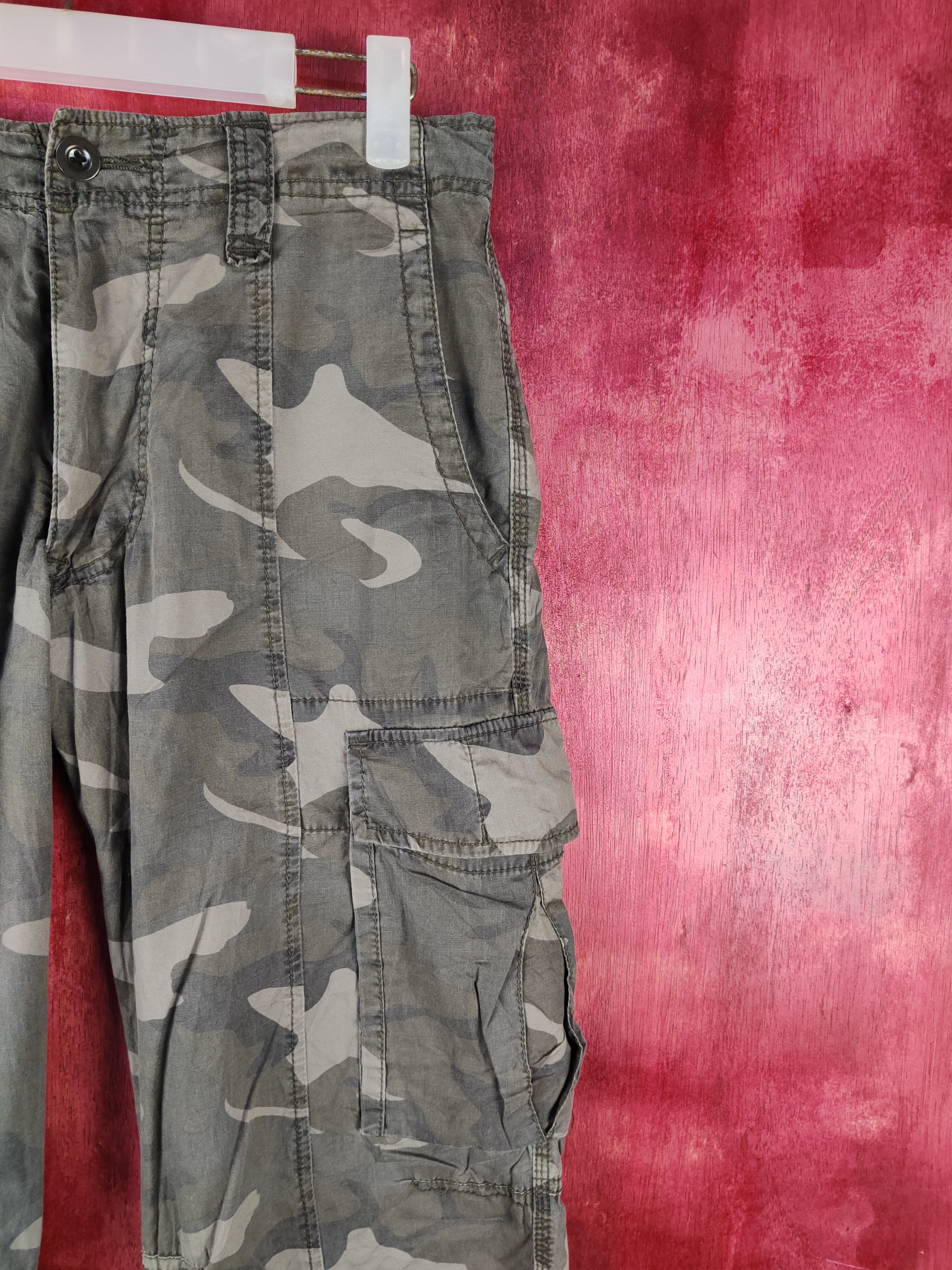 Uniqlo Uniqlo Camo Military Multipocket Cargo Pants #S763 Size US 31 - 5 Thumbnail