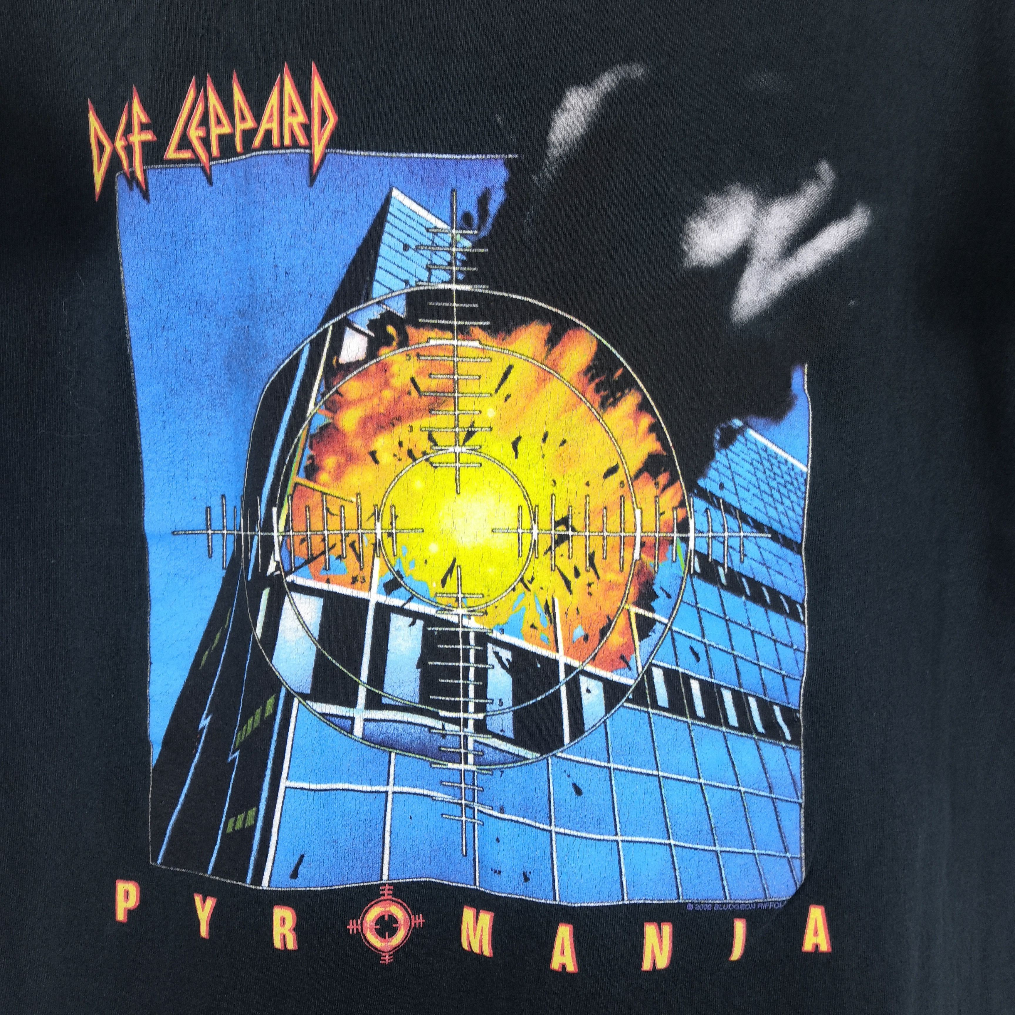 Band Tees Def Leppard T Shirt Vintage Rock Band Tees BS17940. Size US M / EU 48-50 / 2 - 3 Thumbnail