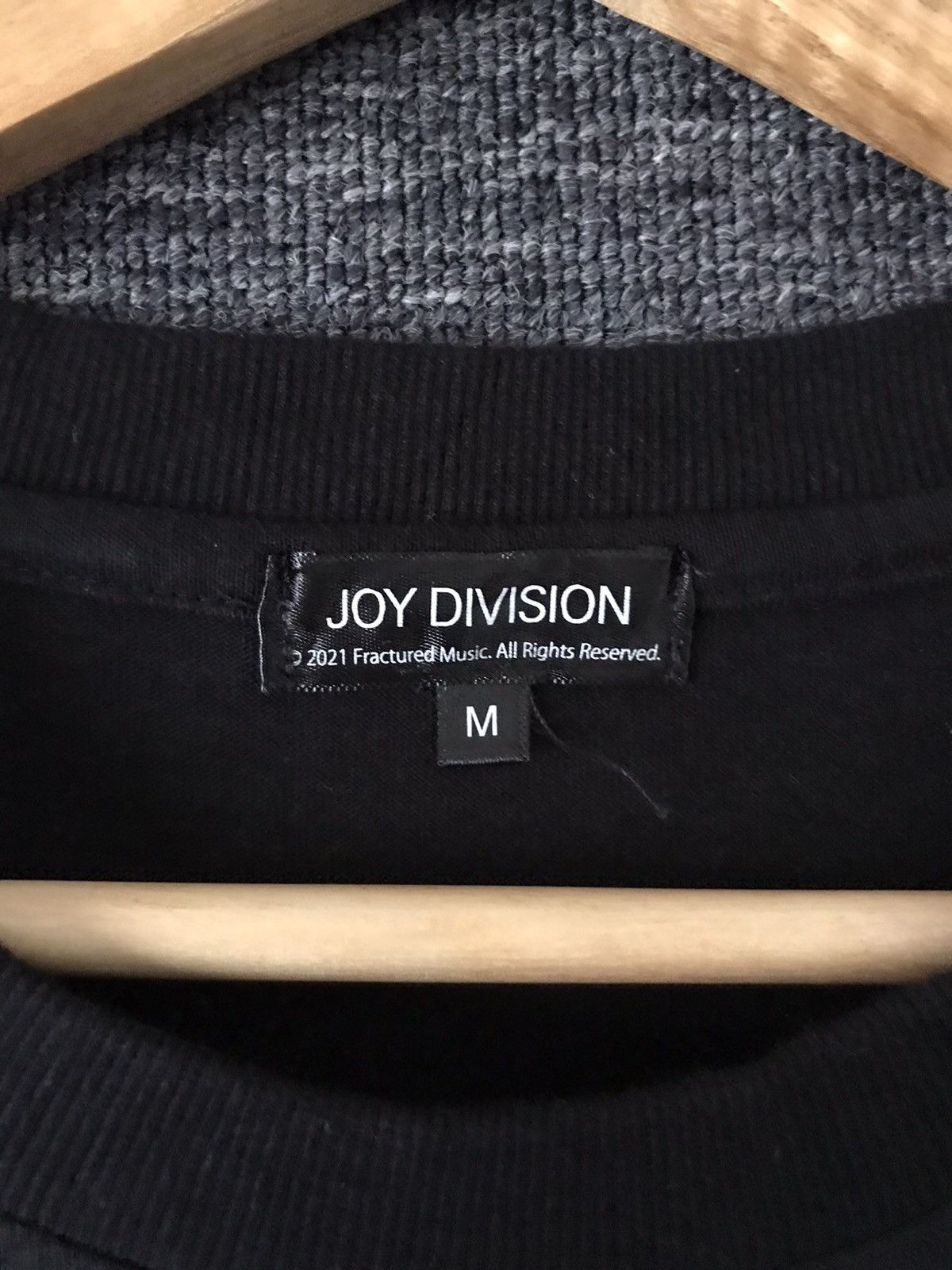 Band Tees Vintage Joy Division Unknown Pleasures T-shirts Size US M / EU 48-50 / 2 - 5 Thumbnail