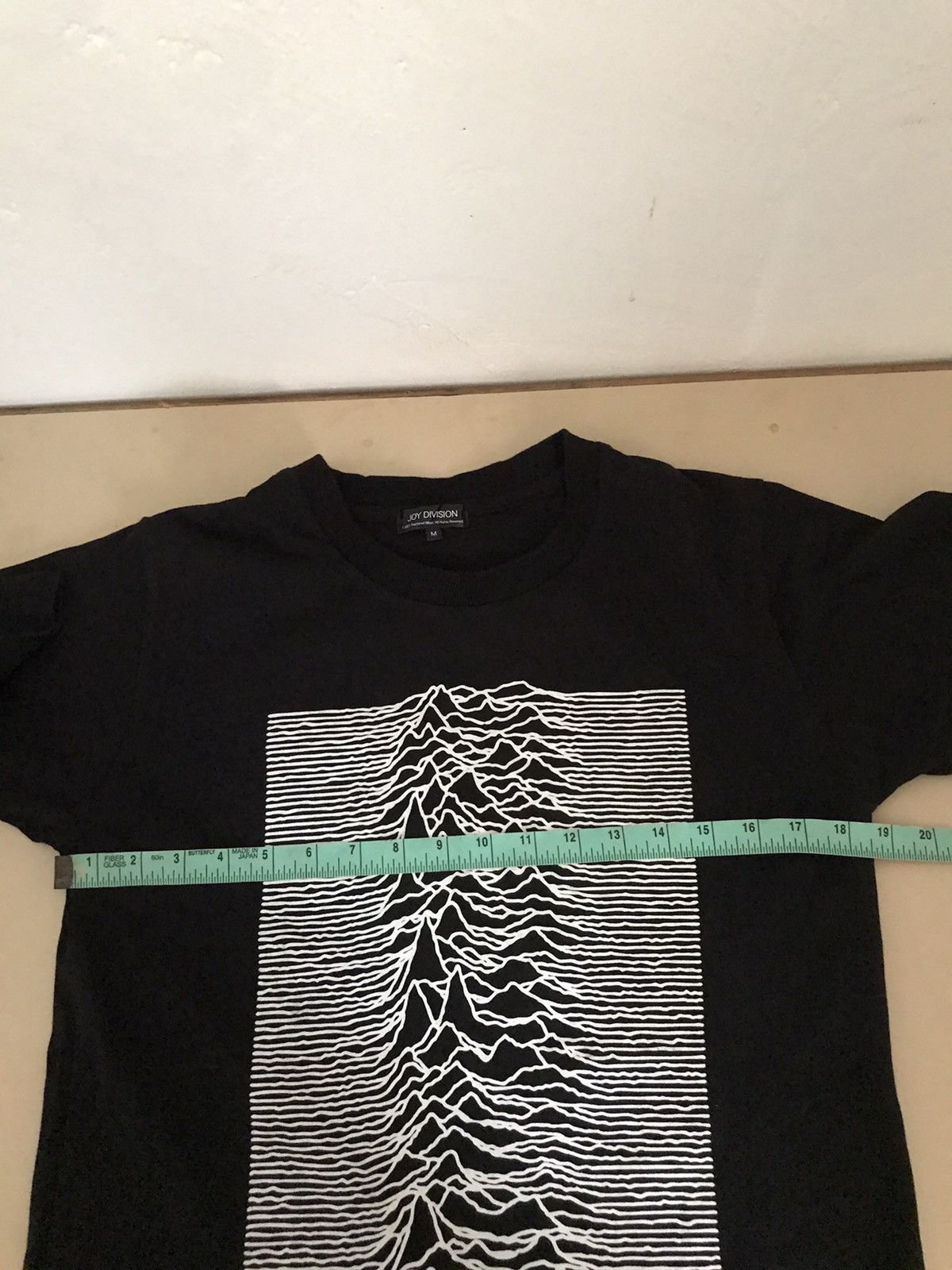 Band Tees Vintage Joy Division Unknown Pleasures T-shirts Size US M / EU 48-50 / 2 - 8 Thumbnail