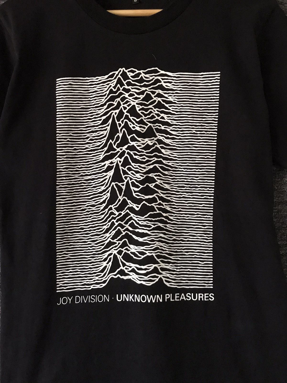 Band Tees Vintage Joy Division Unknown Pleasures T-shirts Size US M / EU 48-50 / 2 - 4 Thumbnail