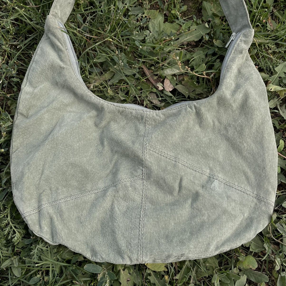 Vintage Vintage Y2K Baggy Crossbody Shoulder Bag Streetwear Faded OS Size ONE SIZE - 2 Thumbnail