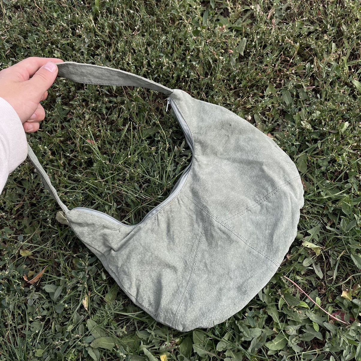 Vintage Vintage Y2K Baggy Crossbody Shoulder Bag Streetwear Faded OS Size ONE SIZE - 5 Thumbnail