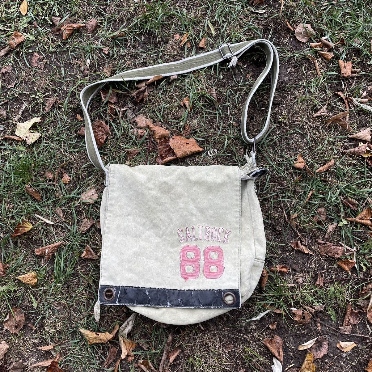 Vintage Vintage Y2K Canvas Crossbody Bag Graphic Patch Cream Slim OS Size ONE SIZE - 1 Thumbnail